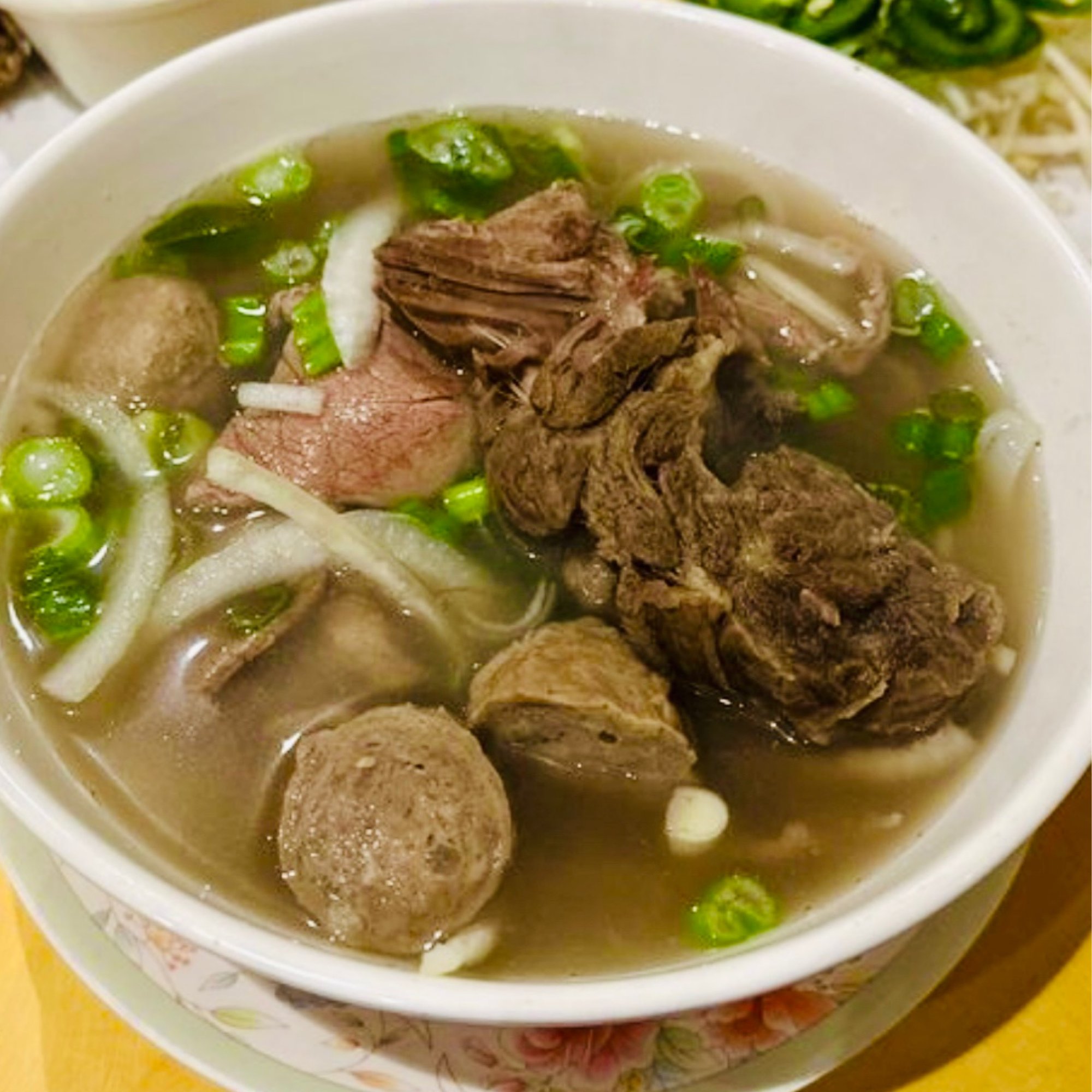 07. Hanoi style (B) beef  or (C) chicken noodle soup - phở bò hay gà