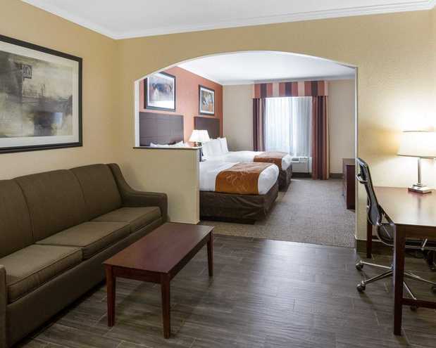 Images Comfort Suites