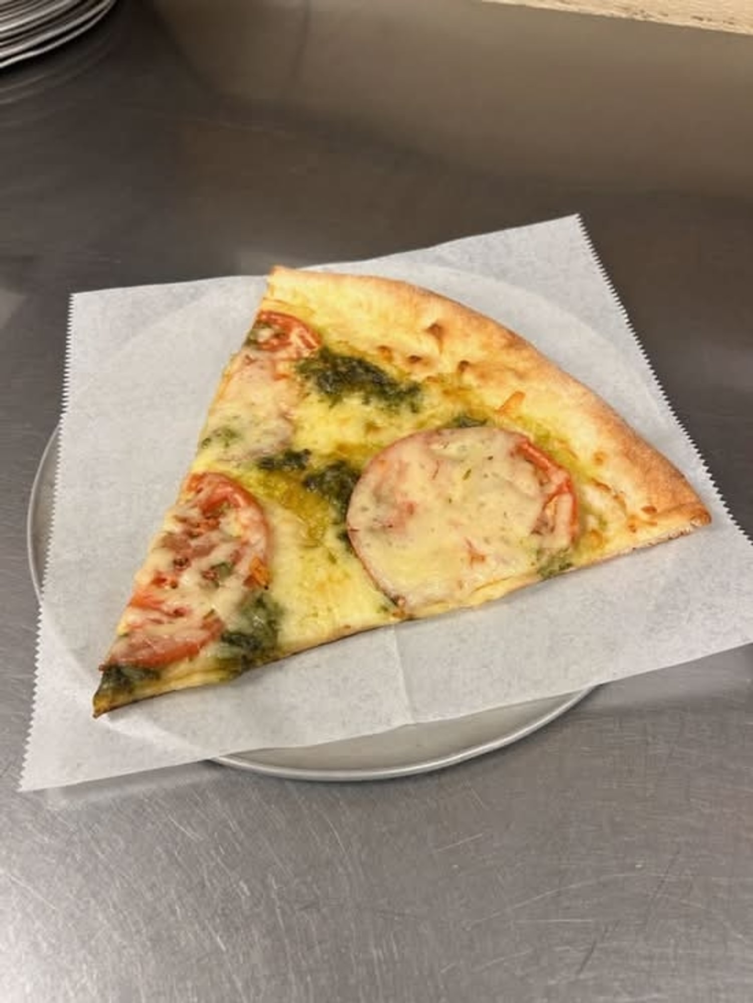 Slice Tomato Pesto