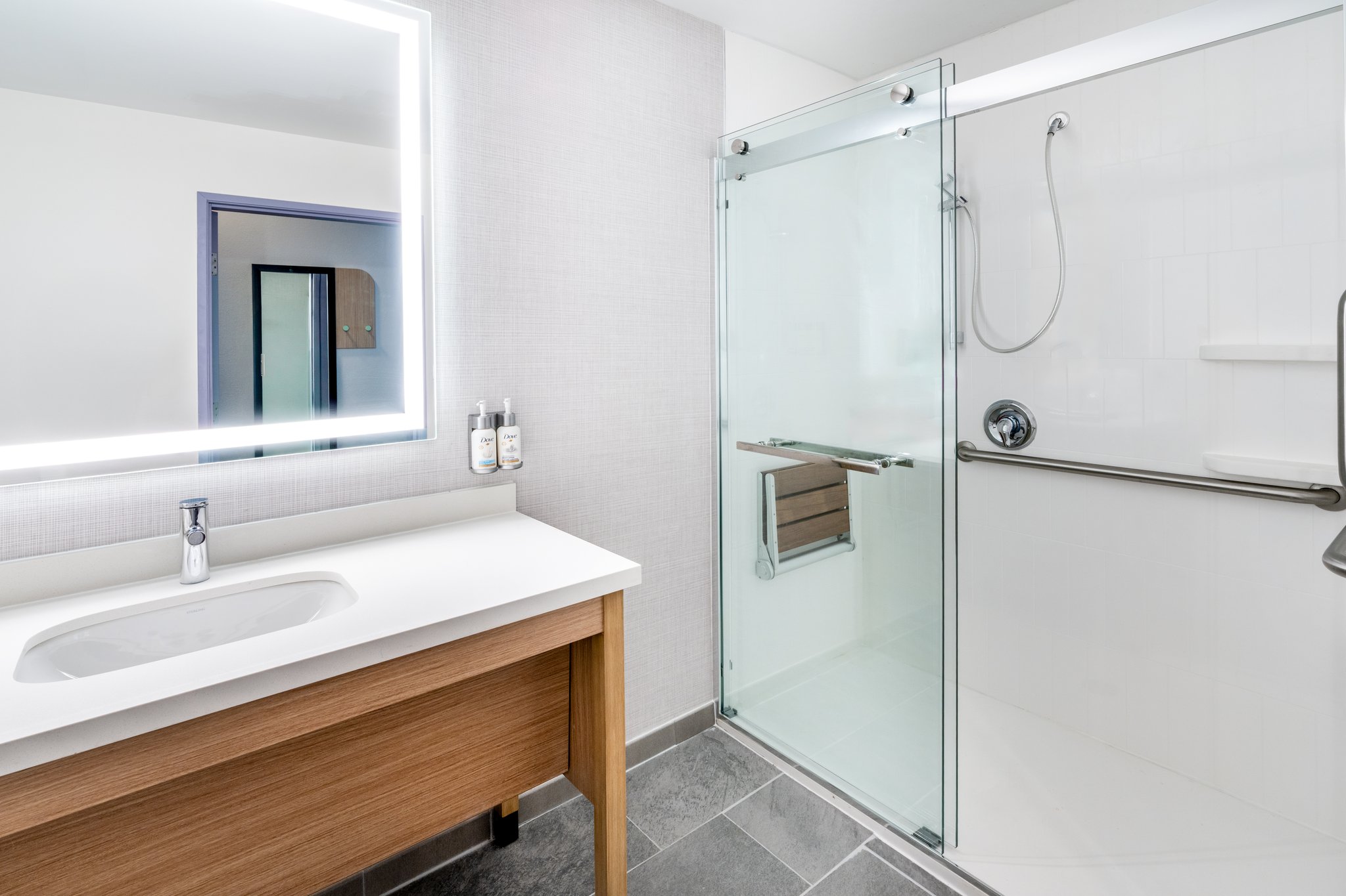 Garner Hotel Doswell Southeast Image