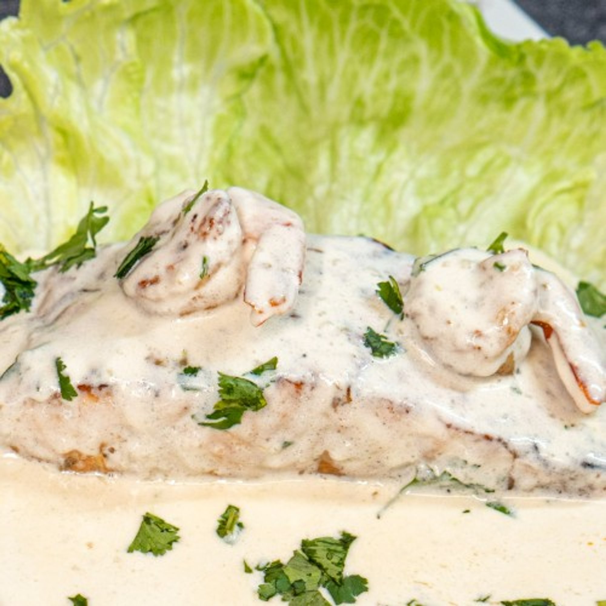 Salmon Con Camarones En Salsa