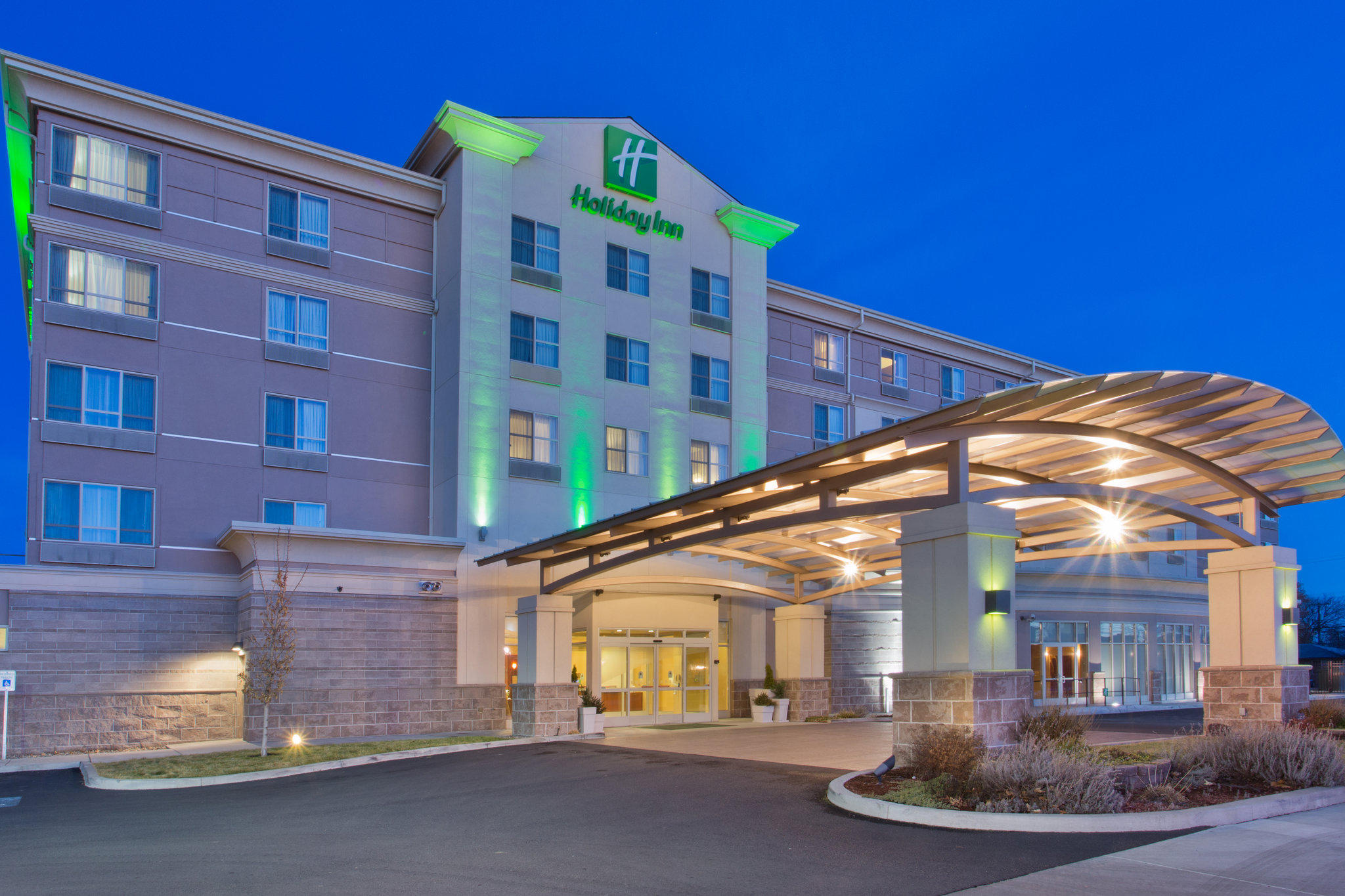 Holiday Inn Yakima Photo