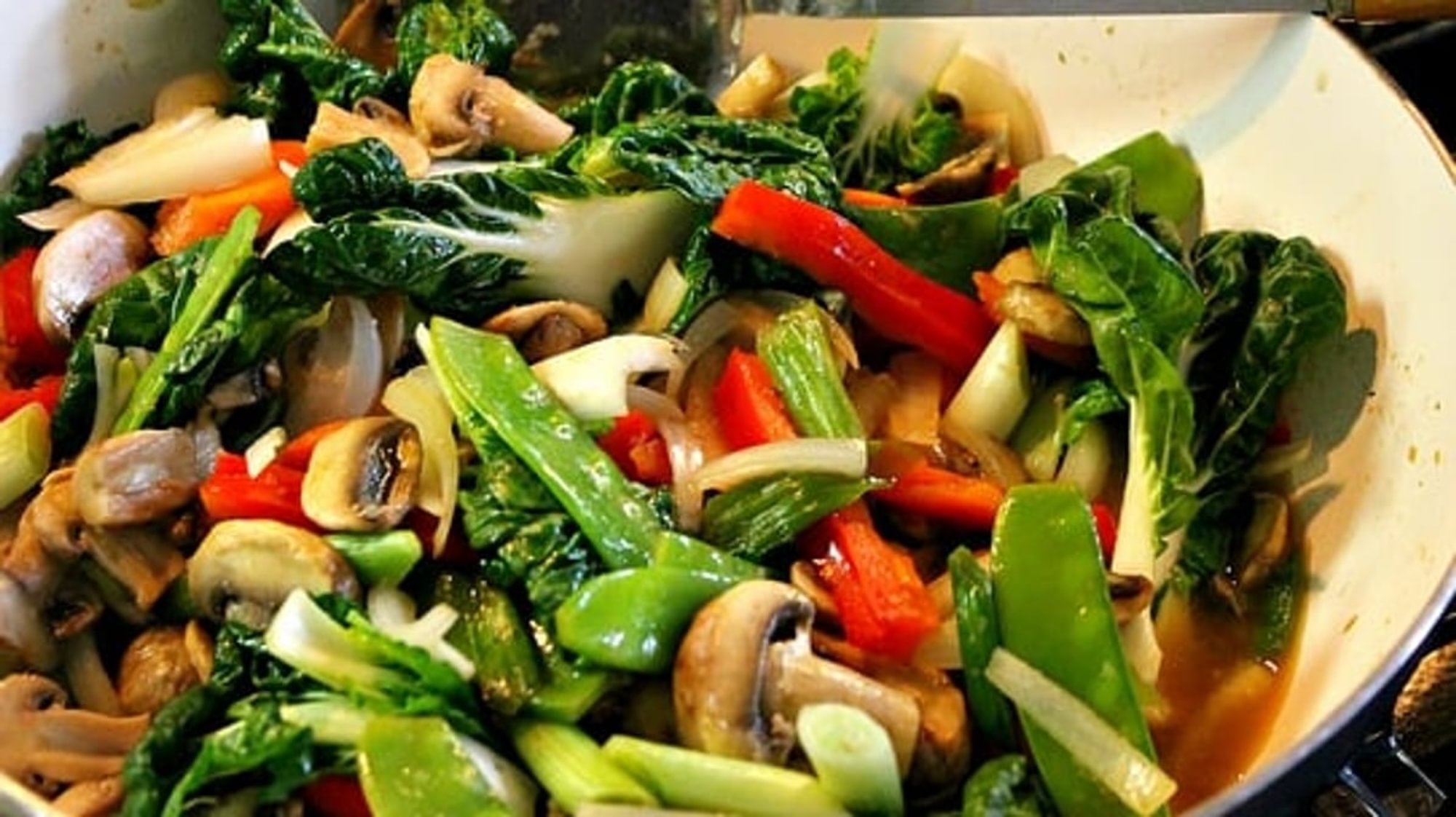 Veggie Stir Fry Bok Choy and Tofu - Rau Cu va Dau Hu Xao Chay