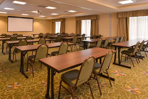 Images Hampton Inn Omaha Midtown-Aksarben Area