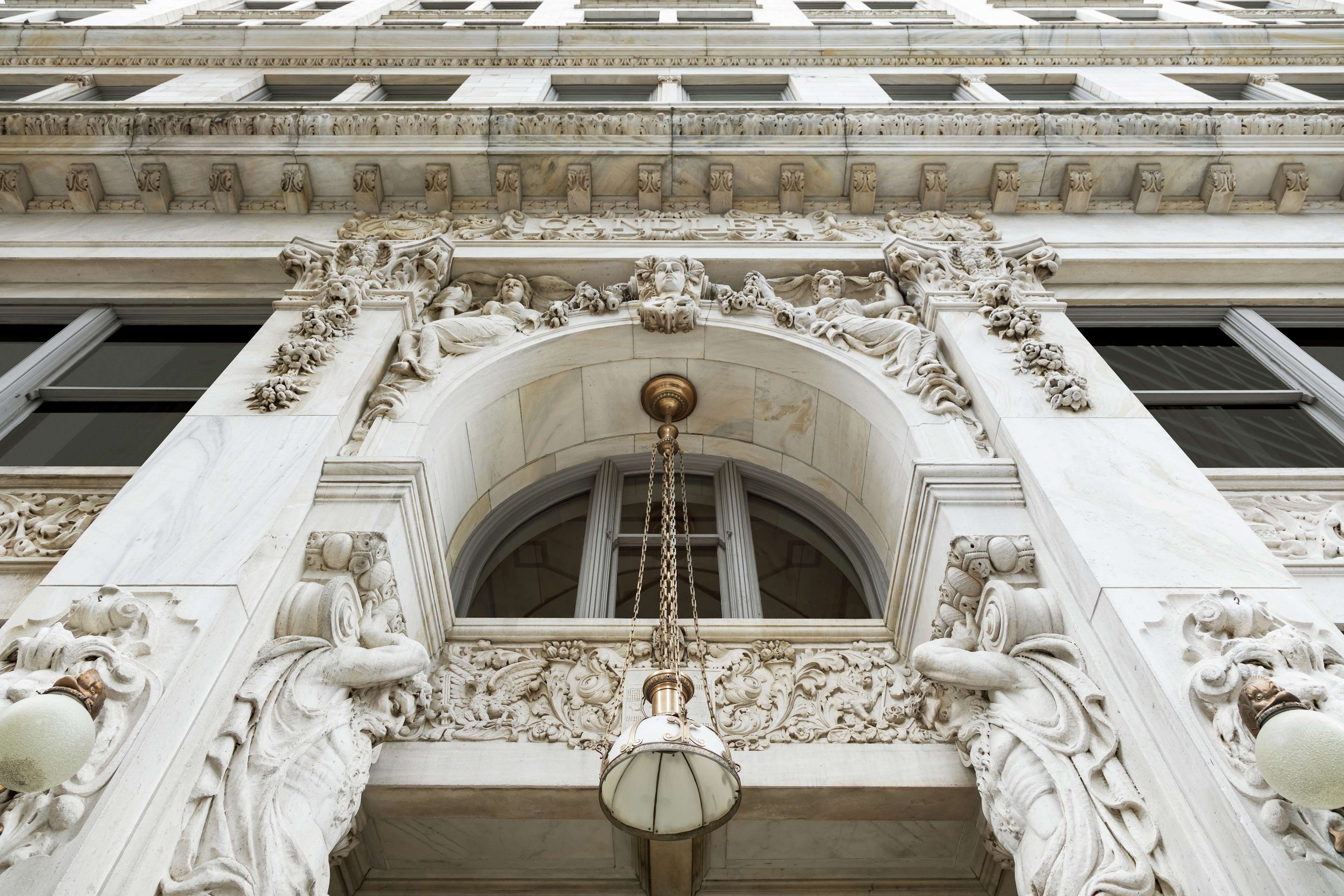 The Candler Hotel Atlanta, Curio Collection by Hilton Photo