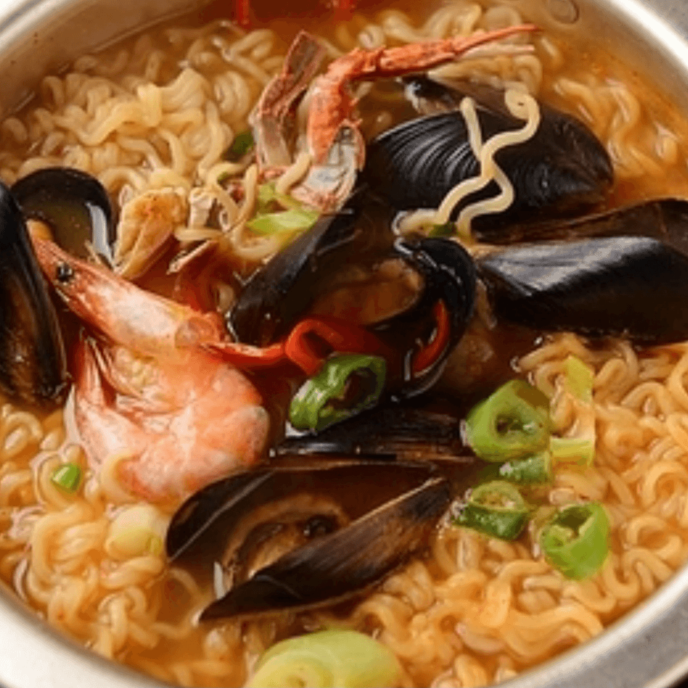 Seafood spicy ramen