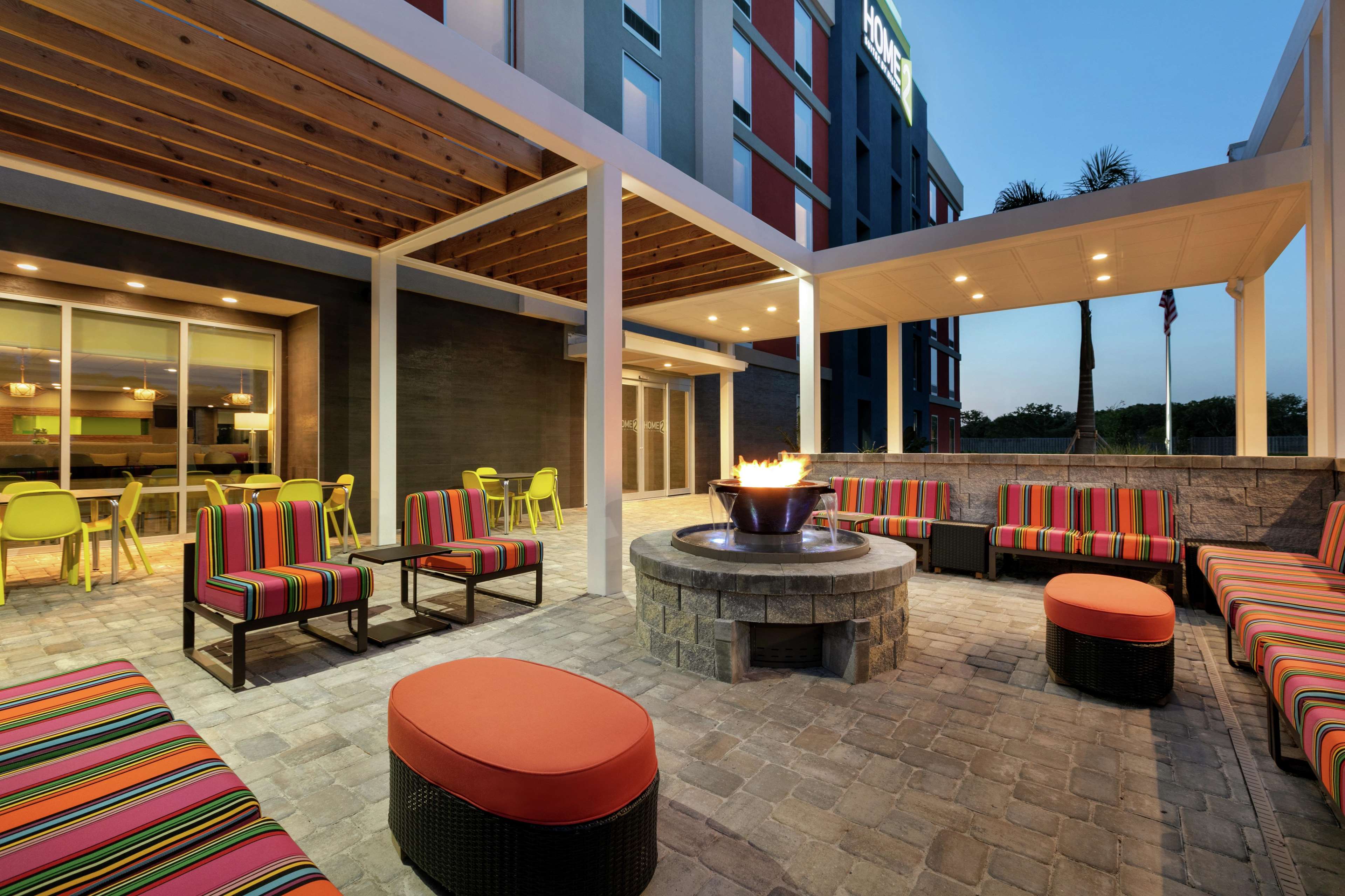 Home2 Suites by Hilton Brandon Tampa Photo