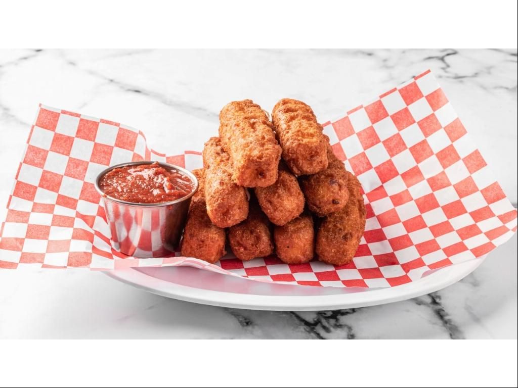 9 Pc Mozza Sticks w/Marinara Sauce