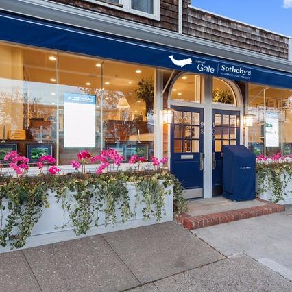 Daniel Gale Sotheby's International Realty