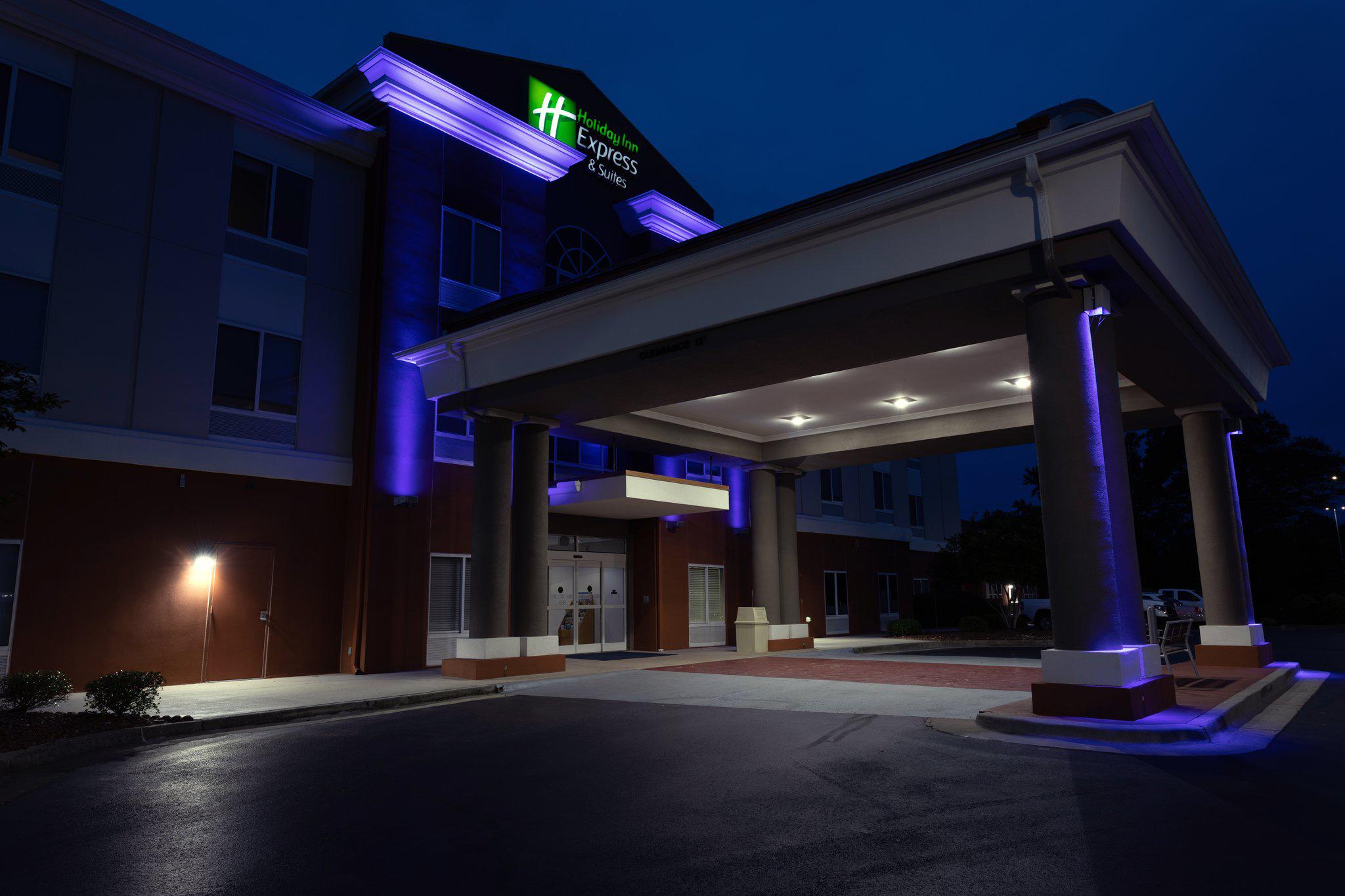 Holiday Inn Express & Suites Athens Photo