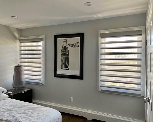 Let the light shine in! Who doesn't love a fabulous Pirouette shade from Hunter Douglas?  Automated of course..... @hunterdouglas   pirouettes  hunterdouglas  customshades  automatedshades