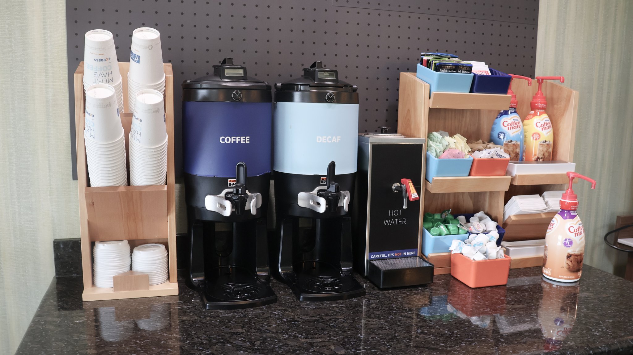 Holiday Inn Express & Suites Morton Peoria Area by IHG Image