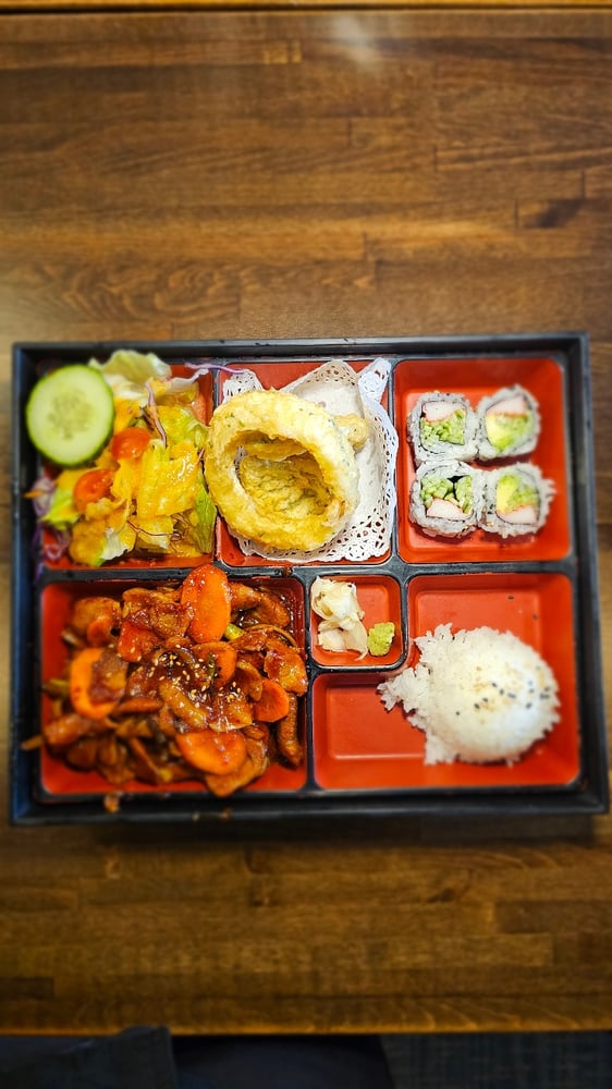 (L) Spicy Pork Bento