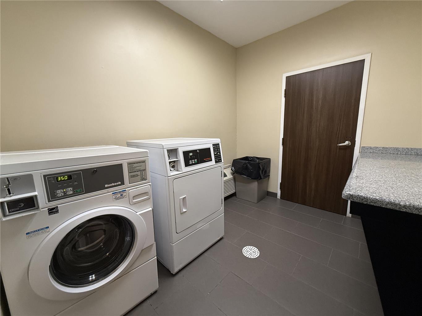 SureStay by Best Western Marion Image