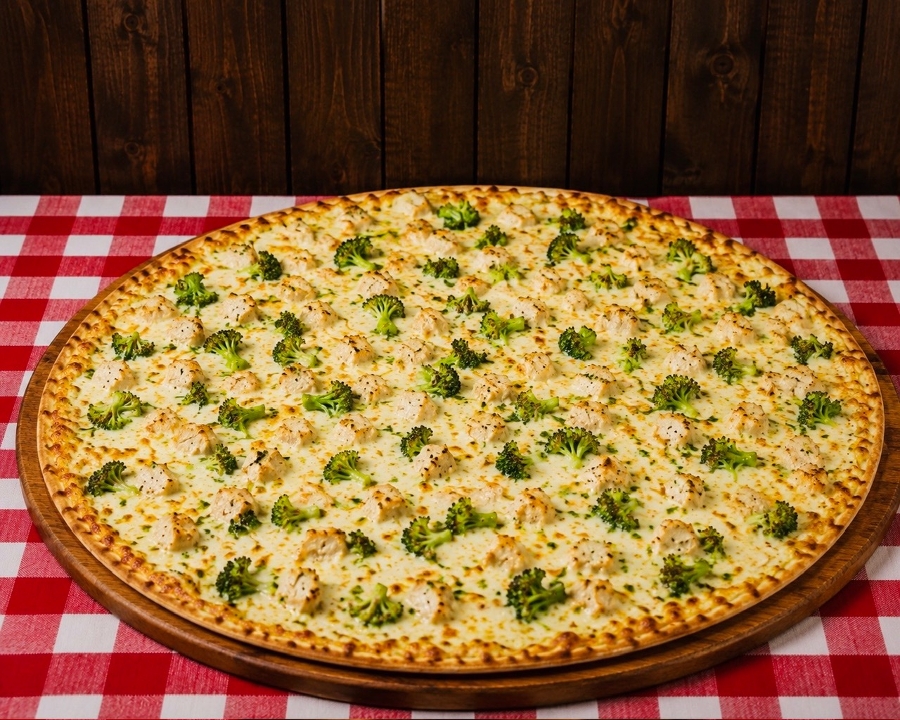Lg Grilled Chicken Broccoli Alfredo Pizza 16 (Italian Style)