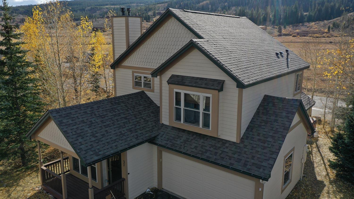 ELK Roofing & Construction Image
