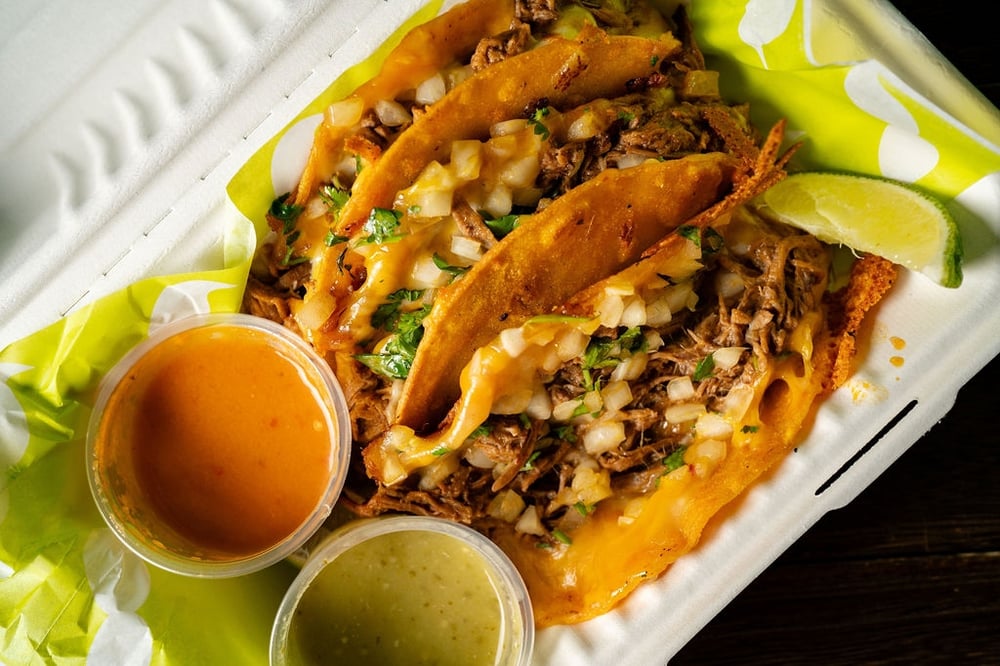 3x Birria Tacos + Consomé
