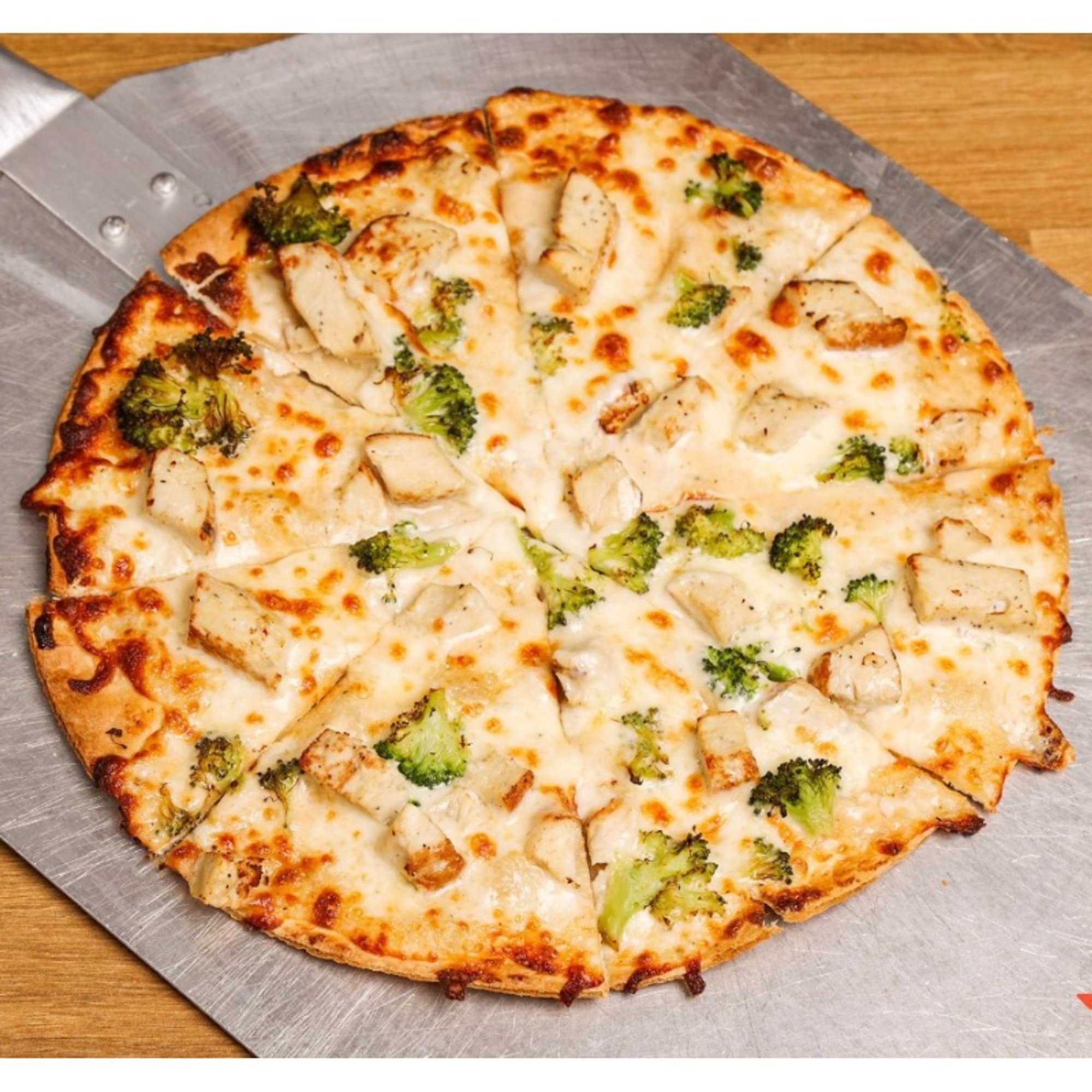 Alfredo Creamy Chicken 10 Inch