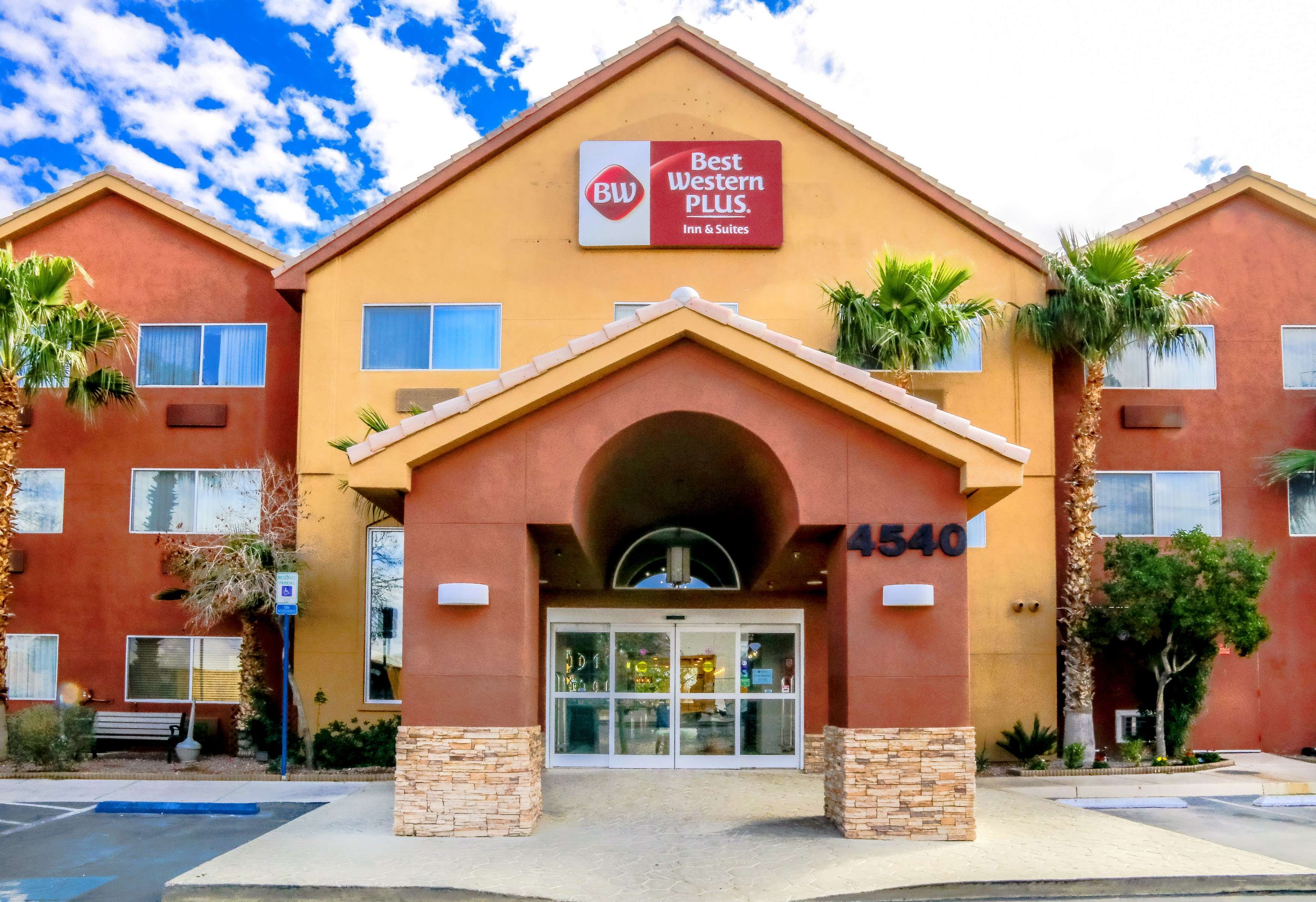 Best Western Plus North Las Vegas Inn & Suites Photo