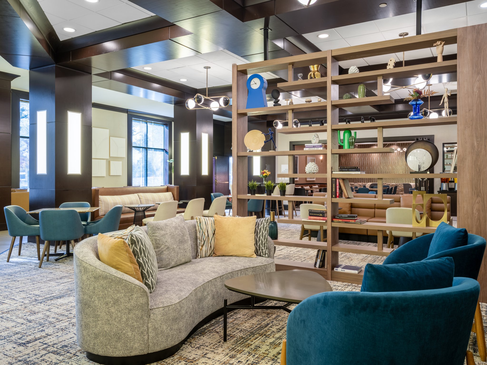 Holiday Inn & Suites Chicago Northwest - Elgin by IHG Image