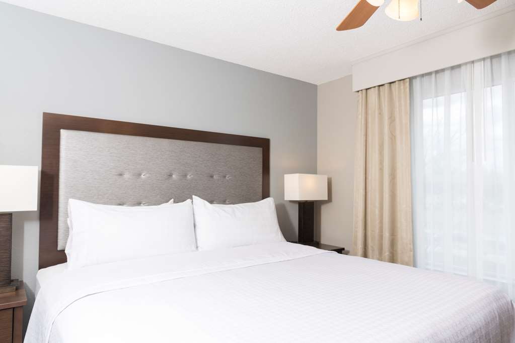 Homewood Suites by Hilton Bloomington Image