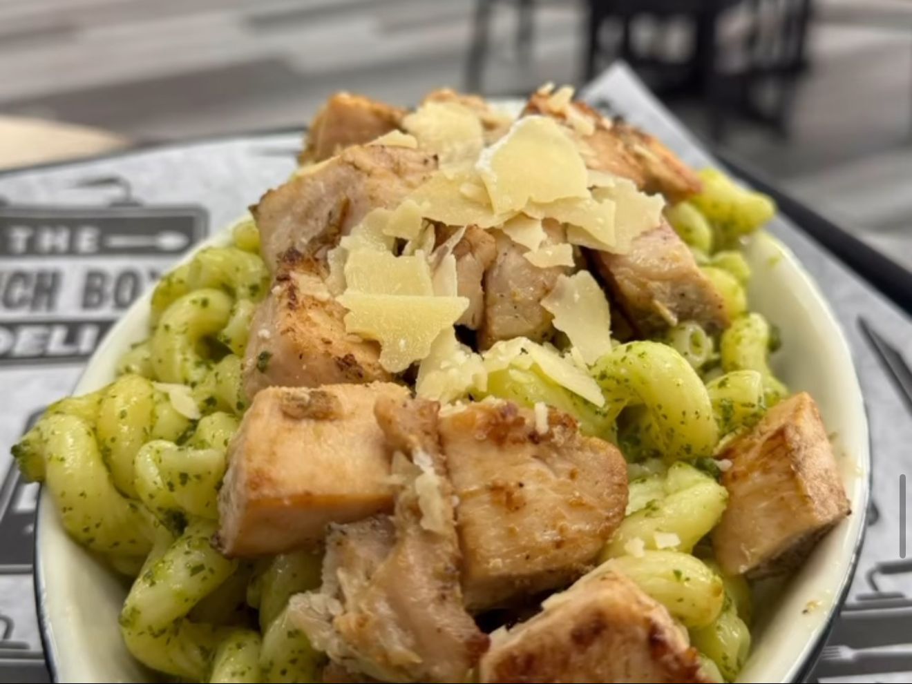 CHICKEN PESTO