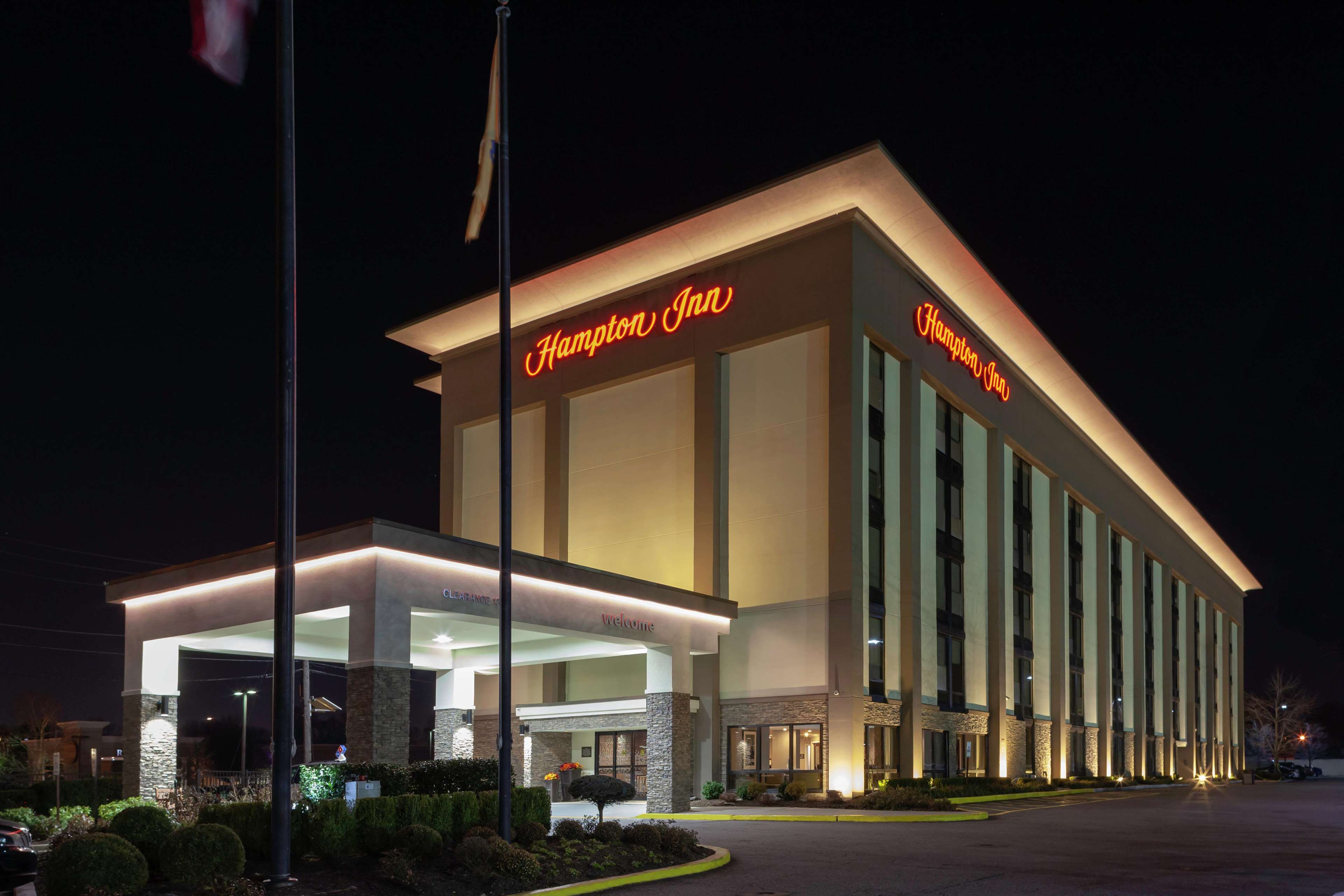 Hampton Inn Newark-Airport Photo