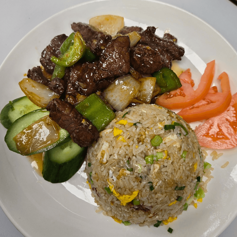 C6. Cơm Bò Lúc Lắc / Shaking Beef Rice