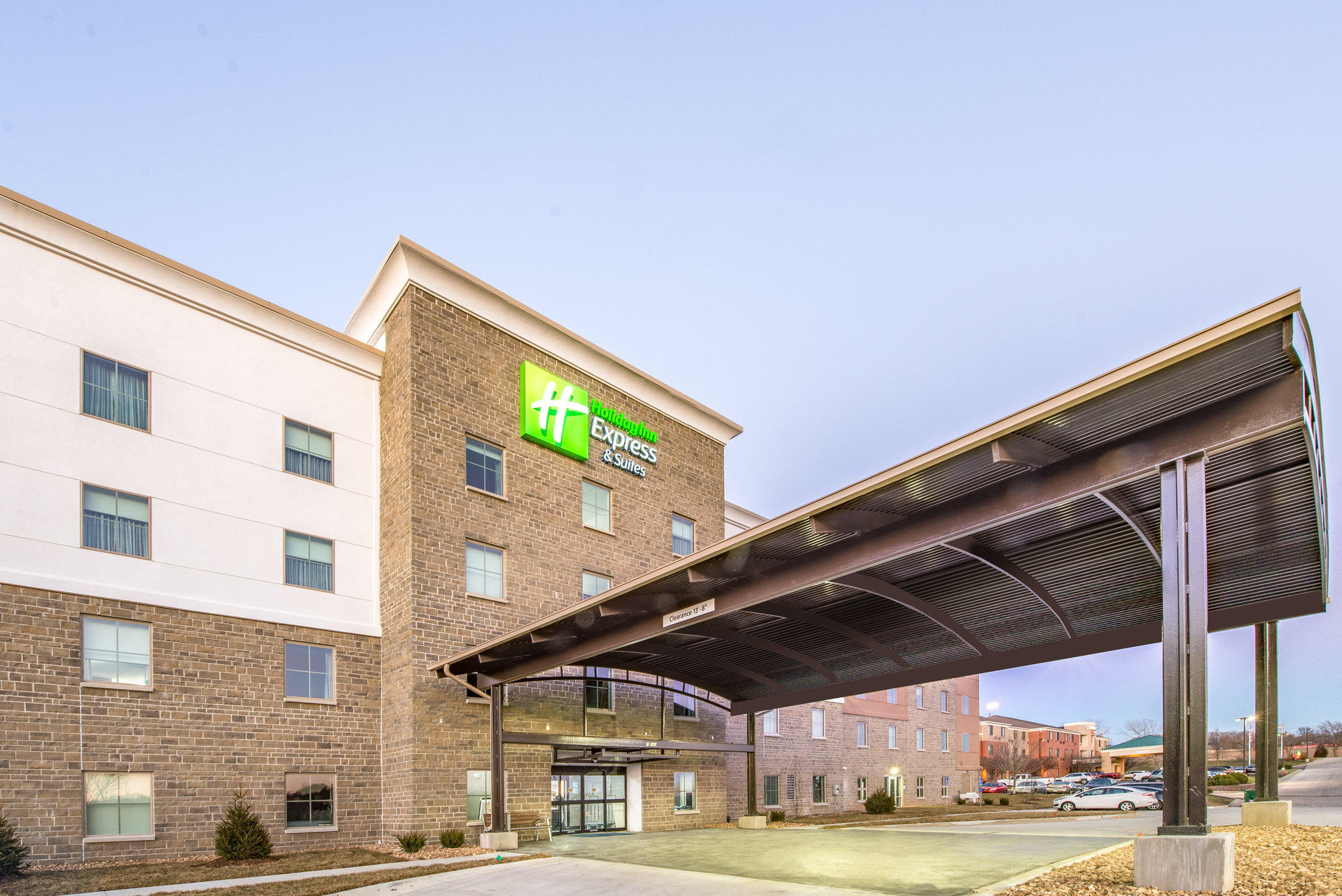 Holiday Inn Express & Suites Shawnee-Kansas City West Photo