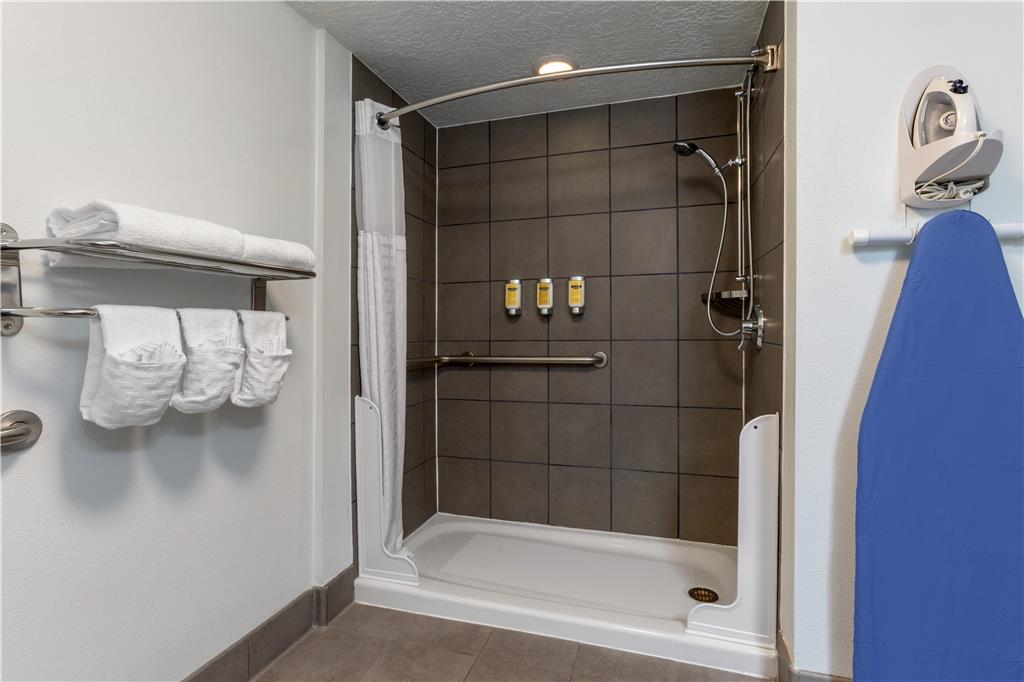 Best Western Plus Gallup Inn & Suites Image