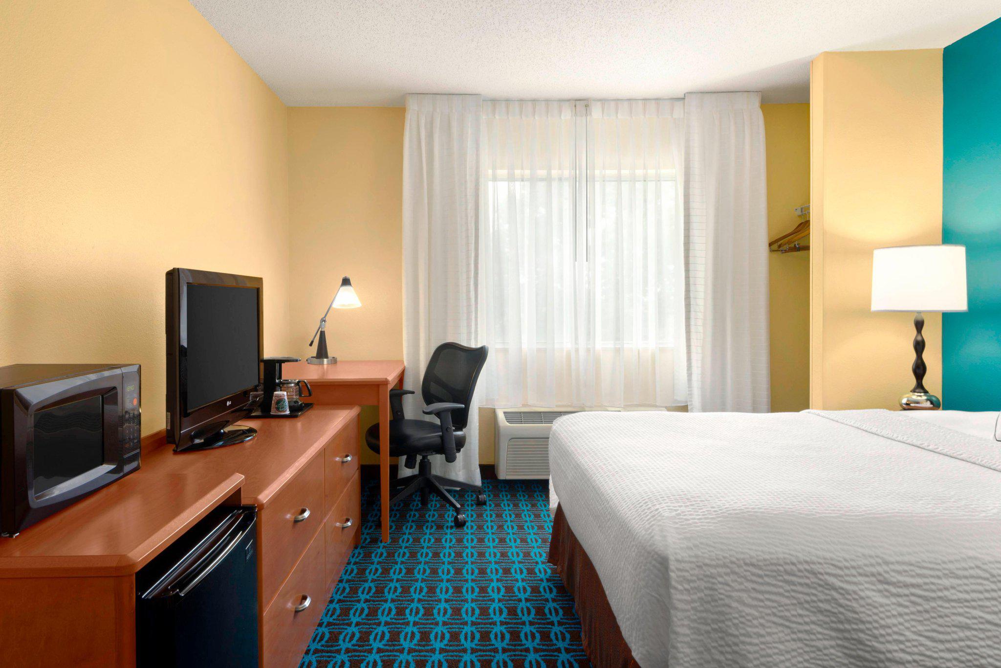 Fairfield Inn by Marriott Grand Forks Photo