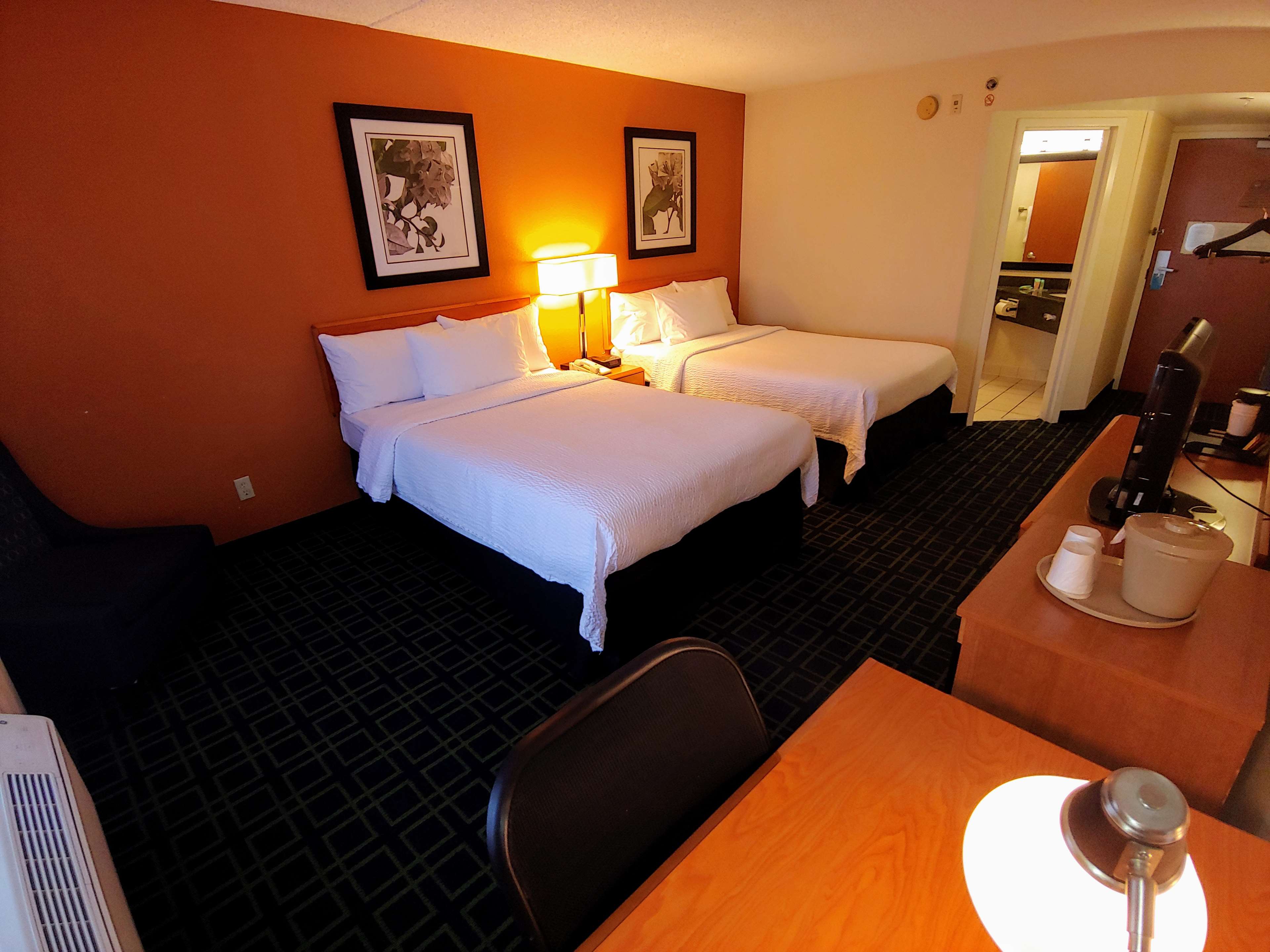 SureStay Plus Hotel by Best Western Scottsdale North Photo