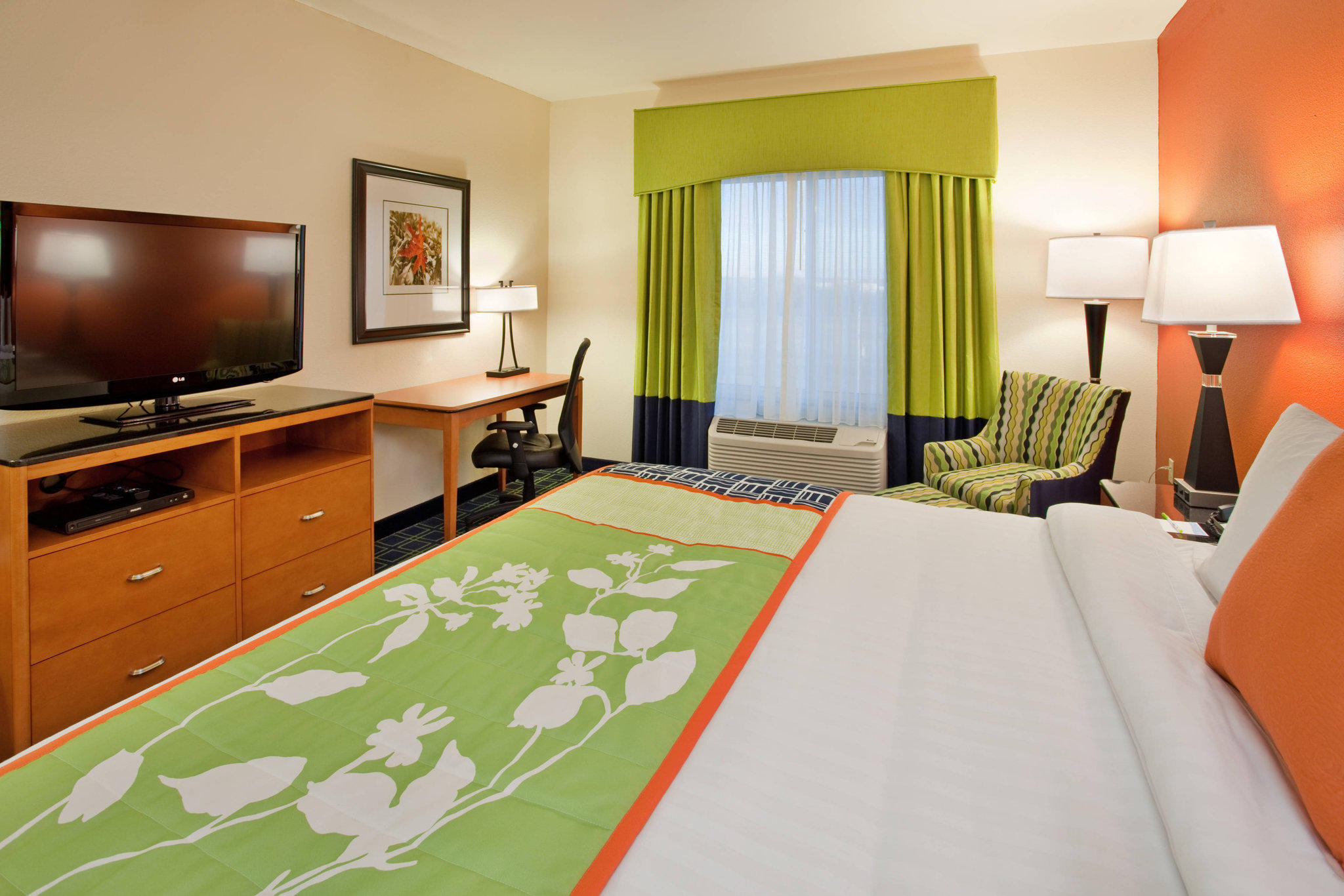 Fairfield Inn & Suites by Marriott Kearney Photo