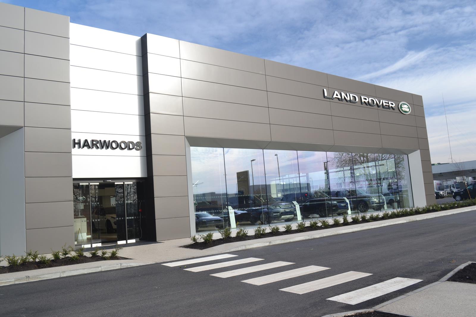 Harwoods Land Rover, Crawley Car Dealers (new & Used) in Crawley RH10