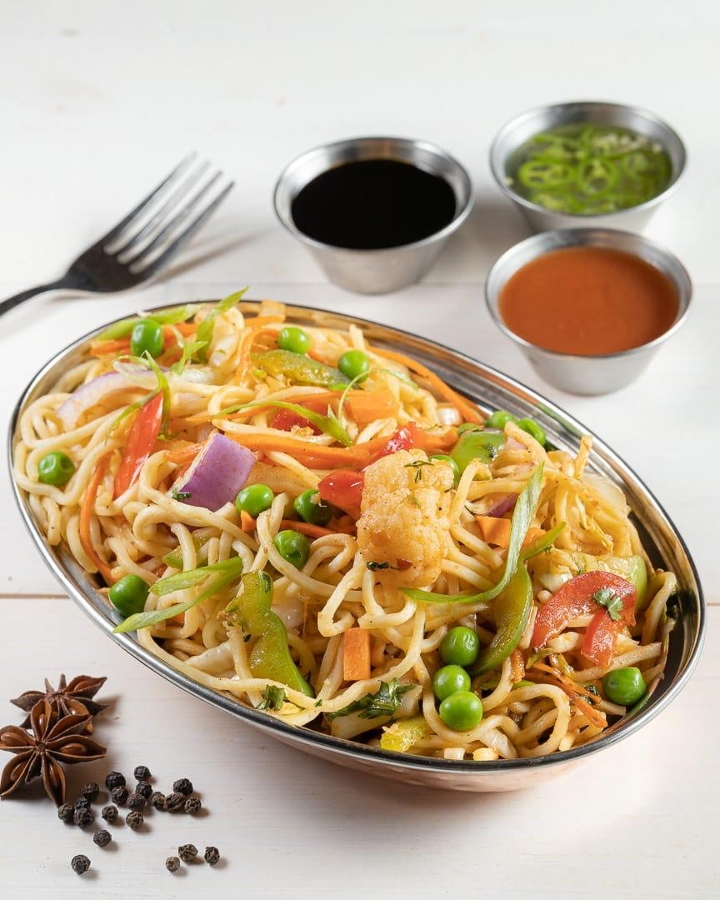 Vegetable Hakka Noodles