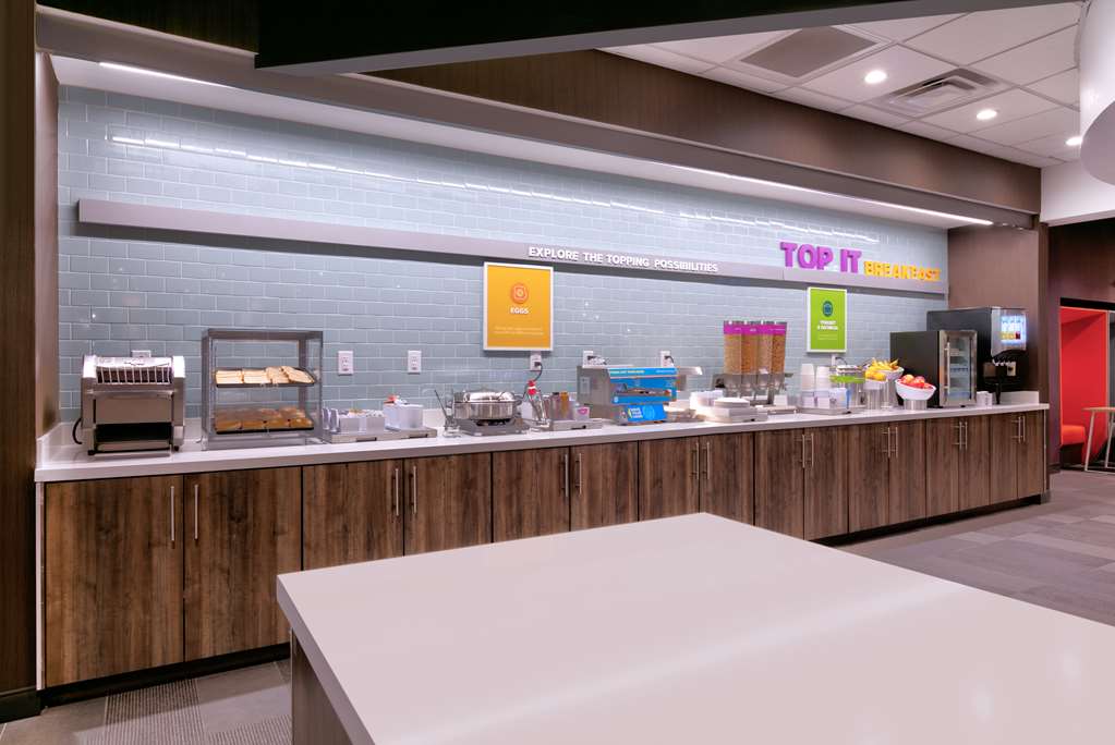 Tru by Hilton Austin NW Arboretum Image