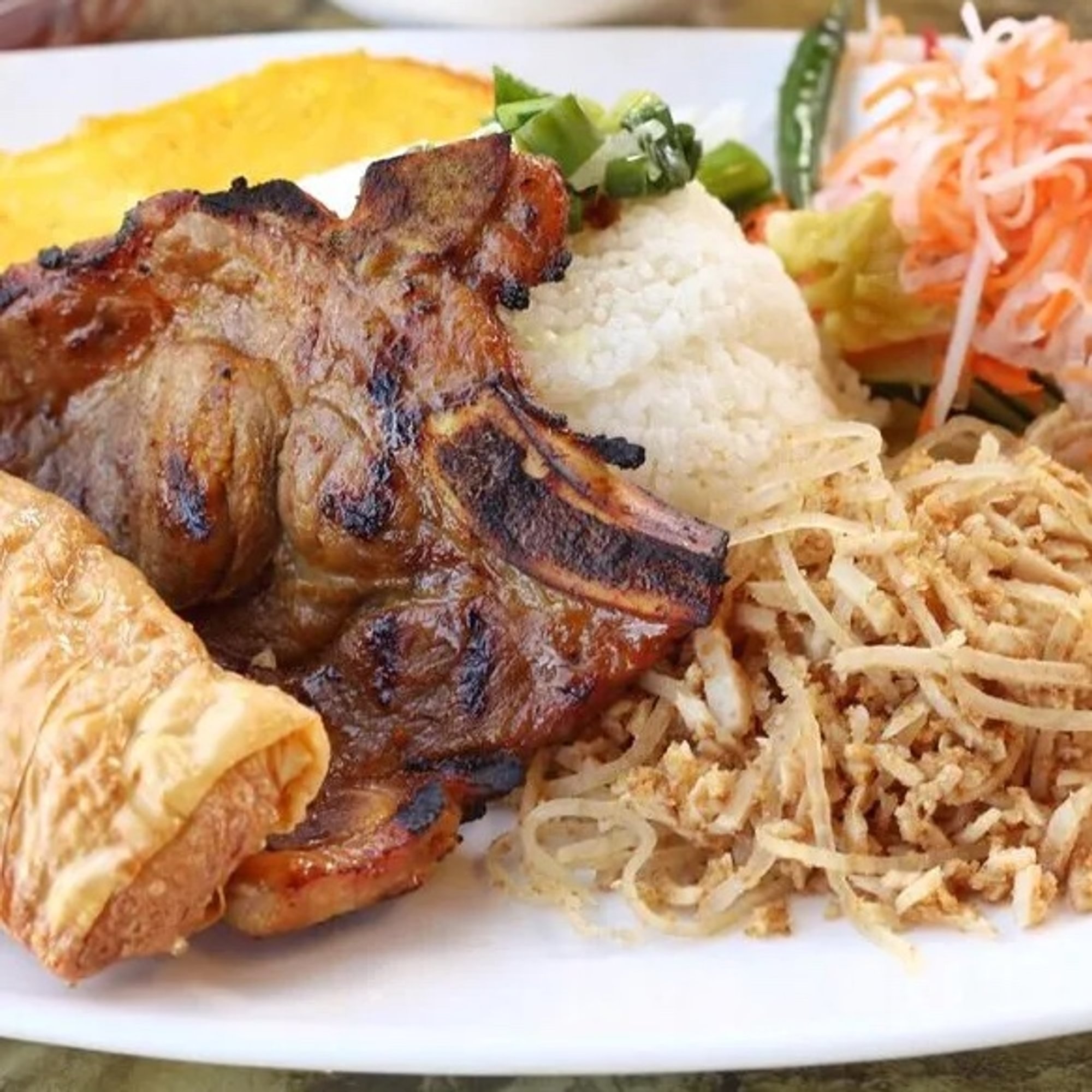 C3. Cơm tấm bị cha tau hu ky