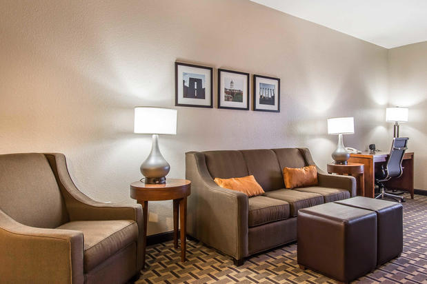 Images Comfort Suites