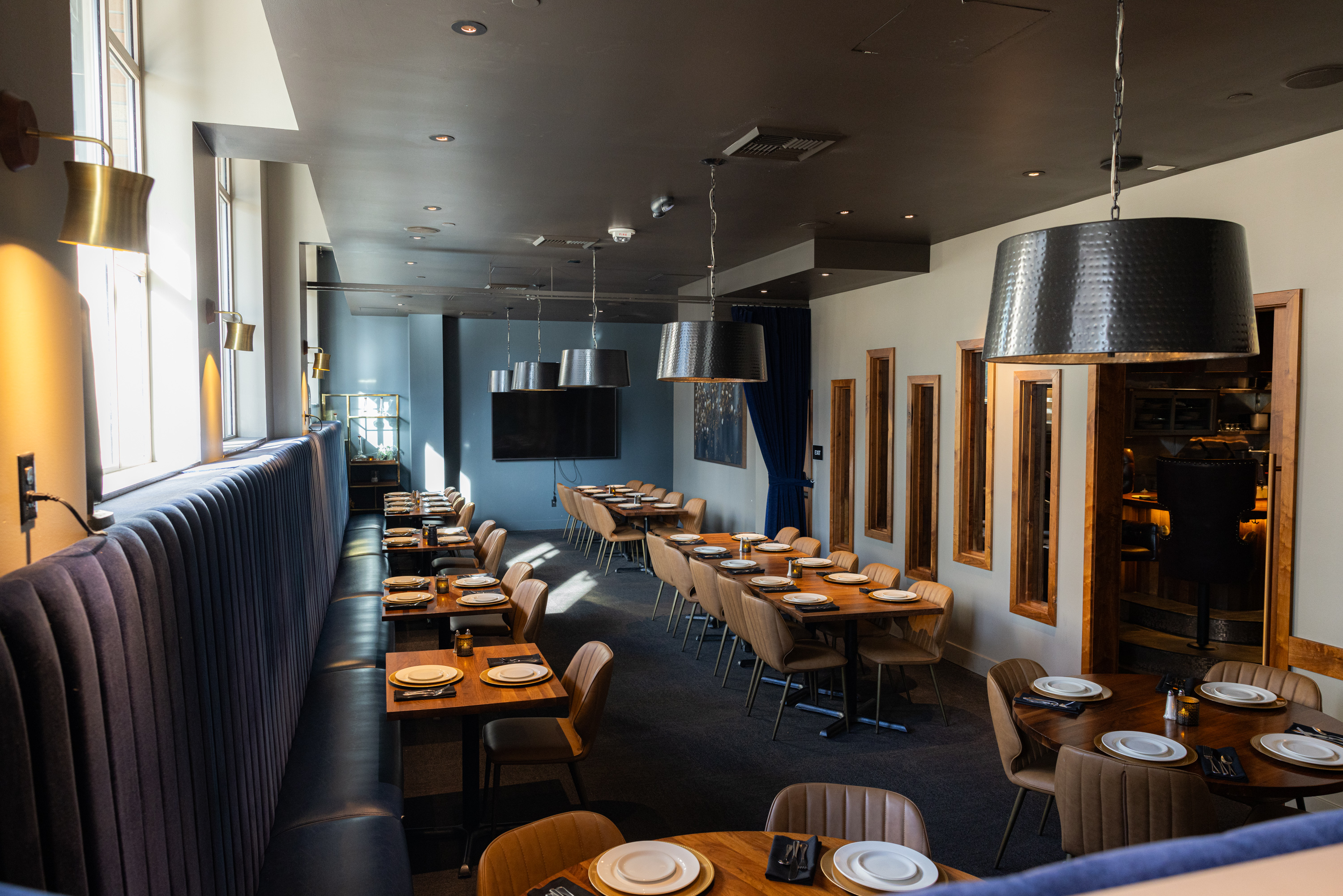 13 Coins Bellevue Image