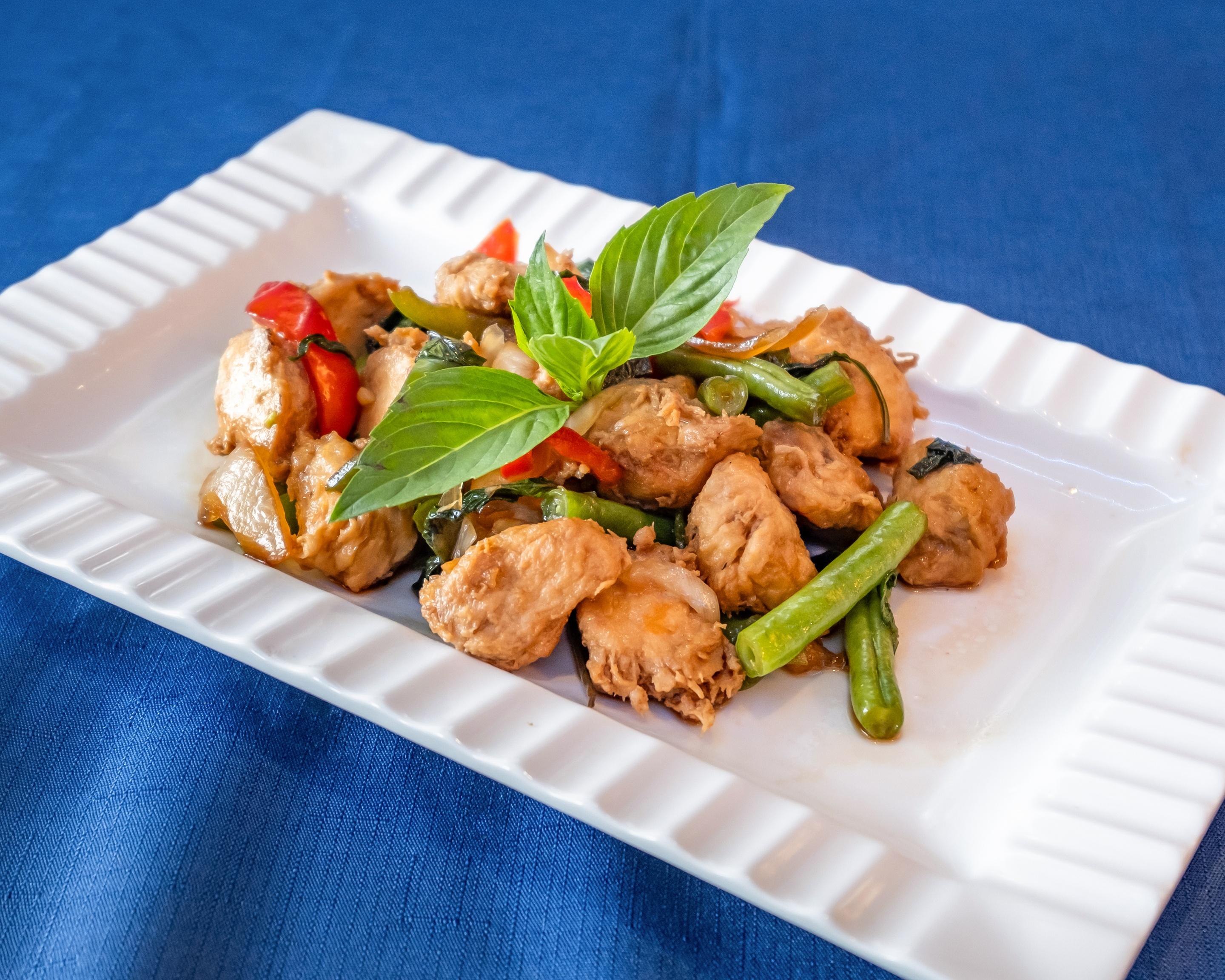Vegan Ka Praw - Thai Basil Stir-Fry (Tray)