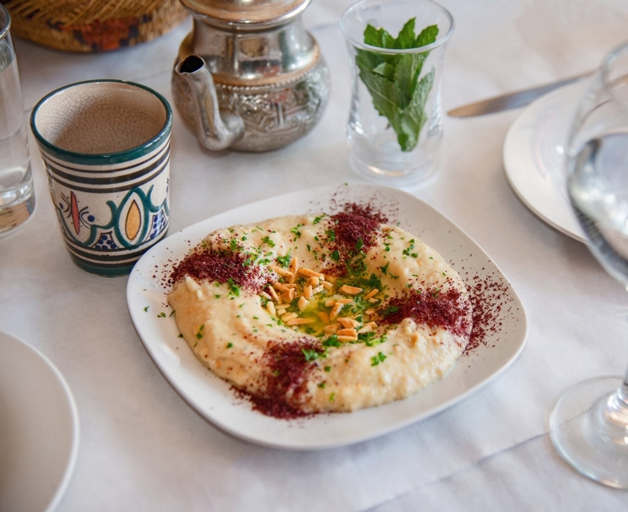 Baba ghanoush, pita & crudités