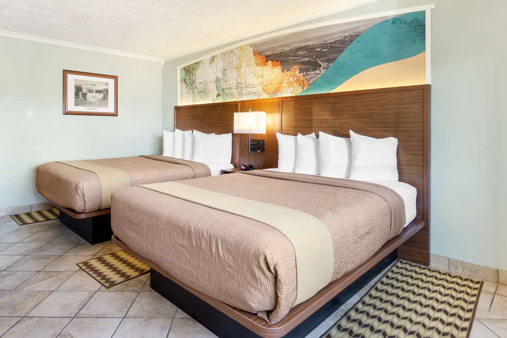 Best Western Plus Ahtanum Inn Image