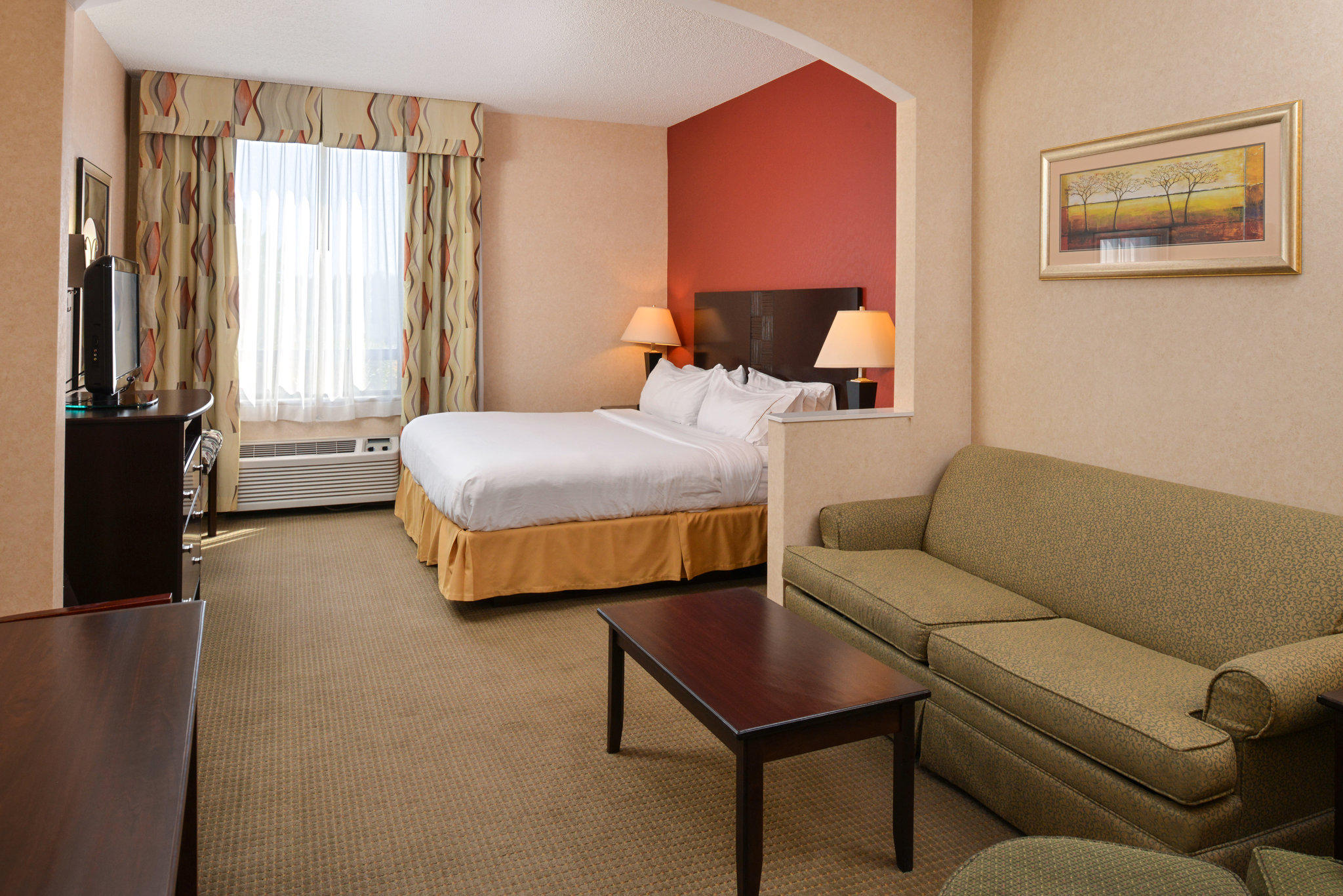 Holiday Inn Express & Suites Harrison Photo