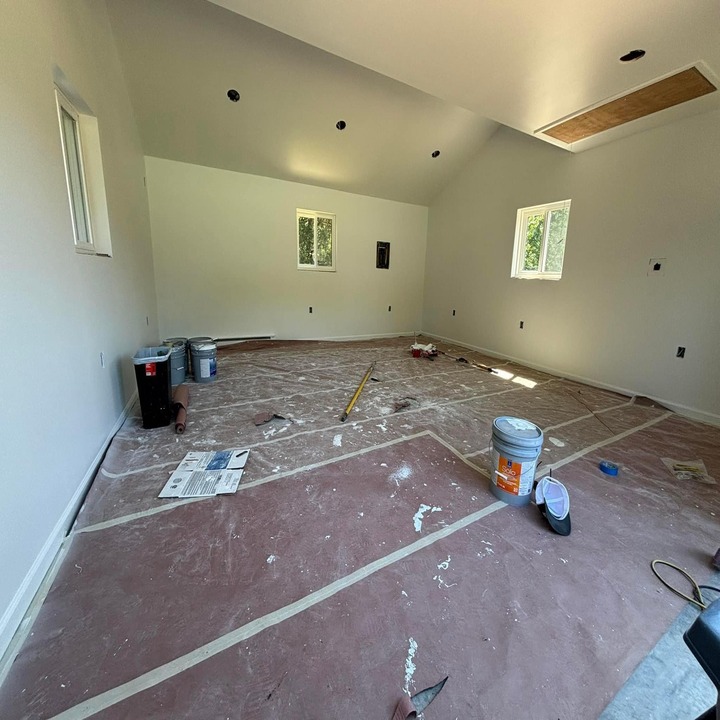 LUXE Construction Image