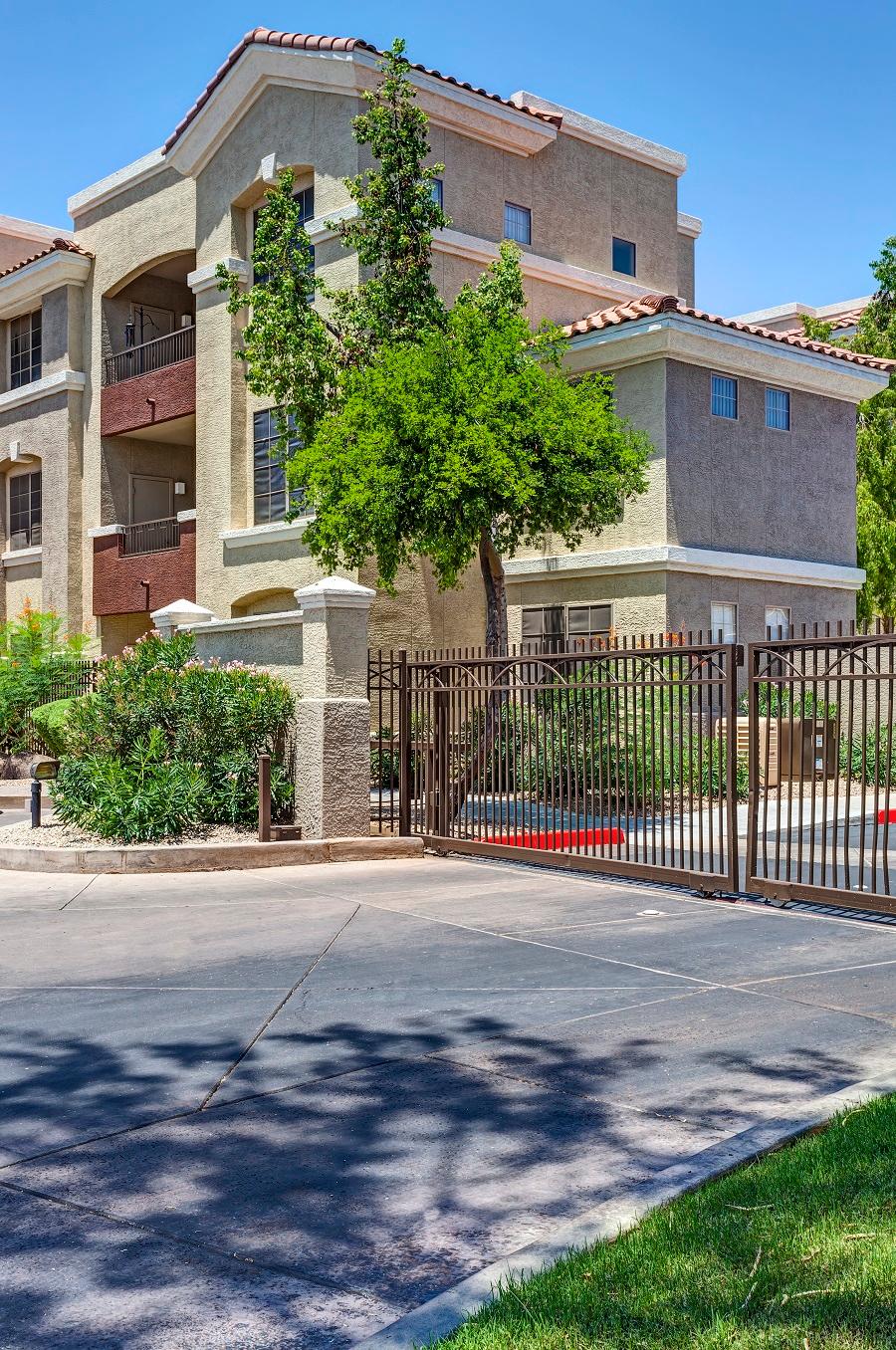 Camden Montierra Apartments Photo