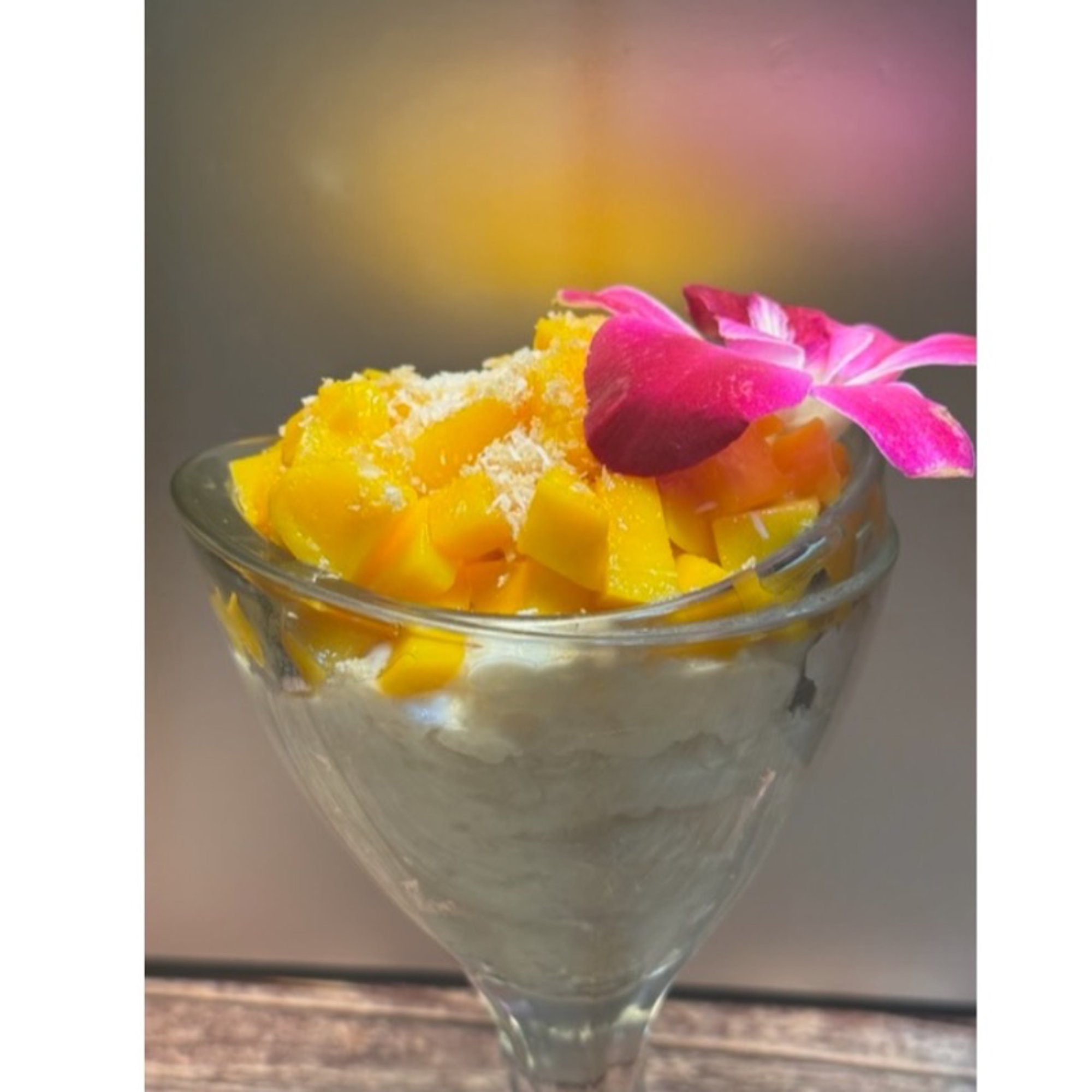 Coconut Sticky Rice w/ Mango