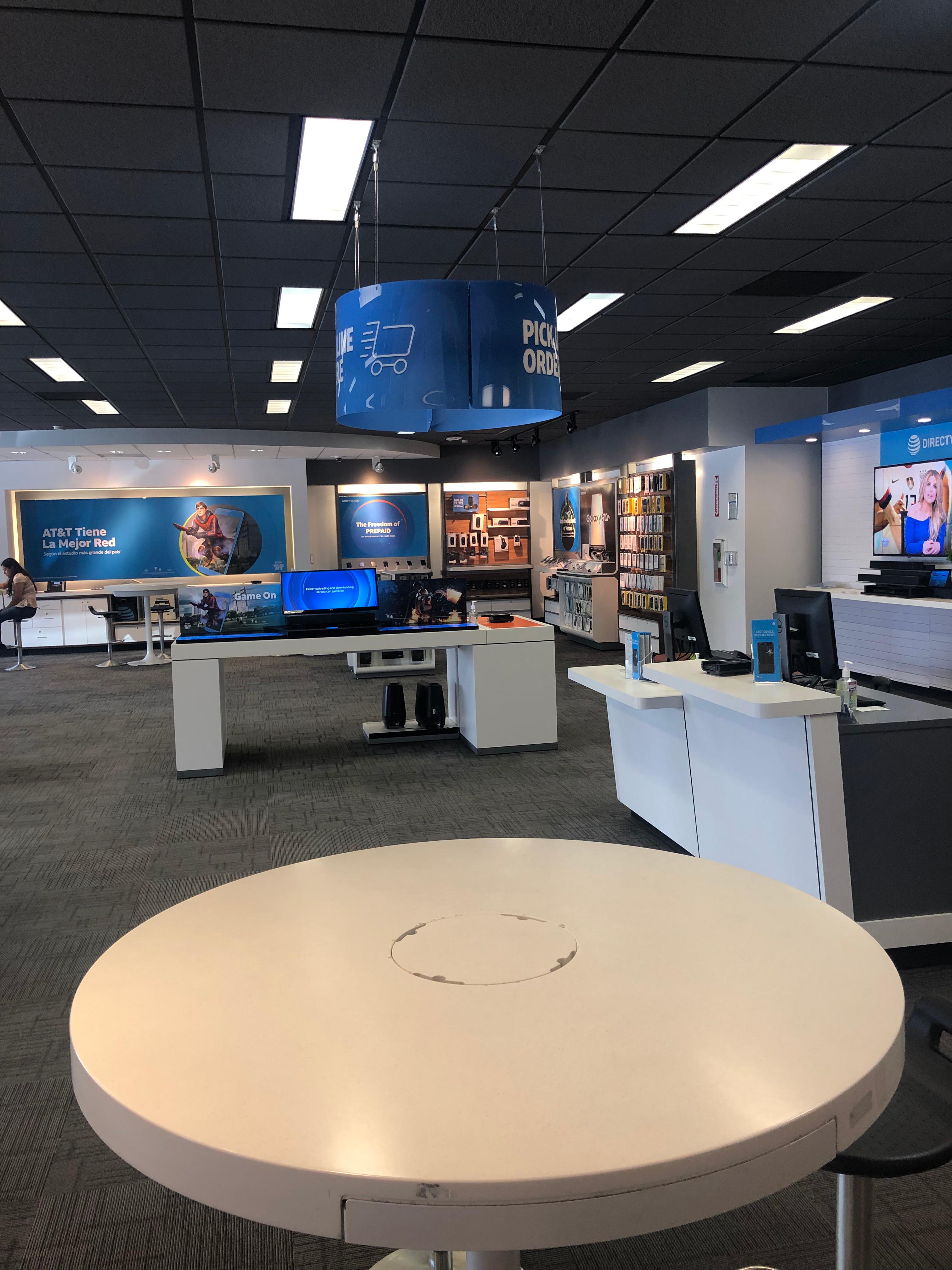 AT&T Store Photo