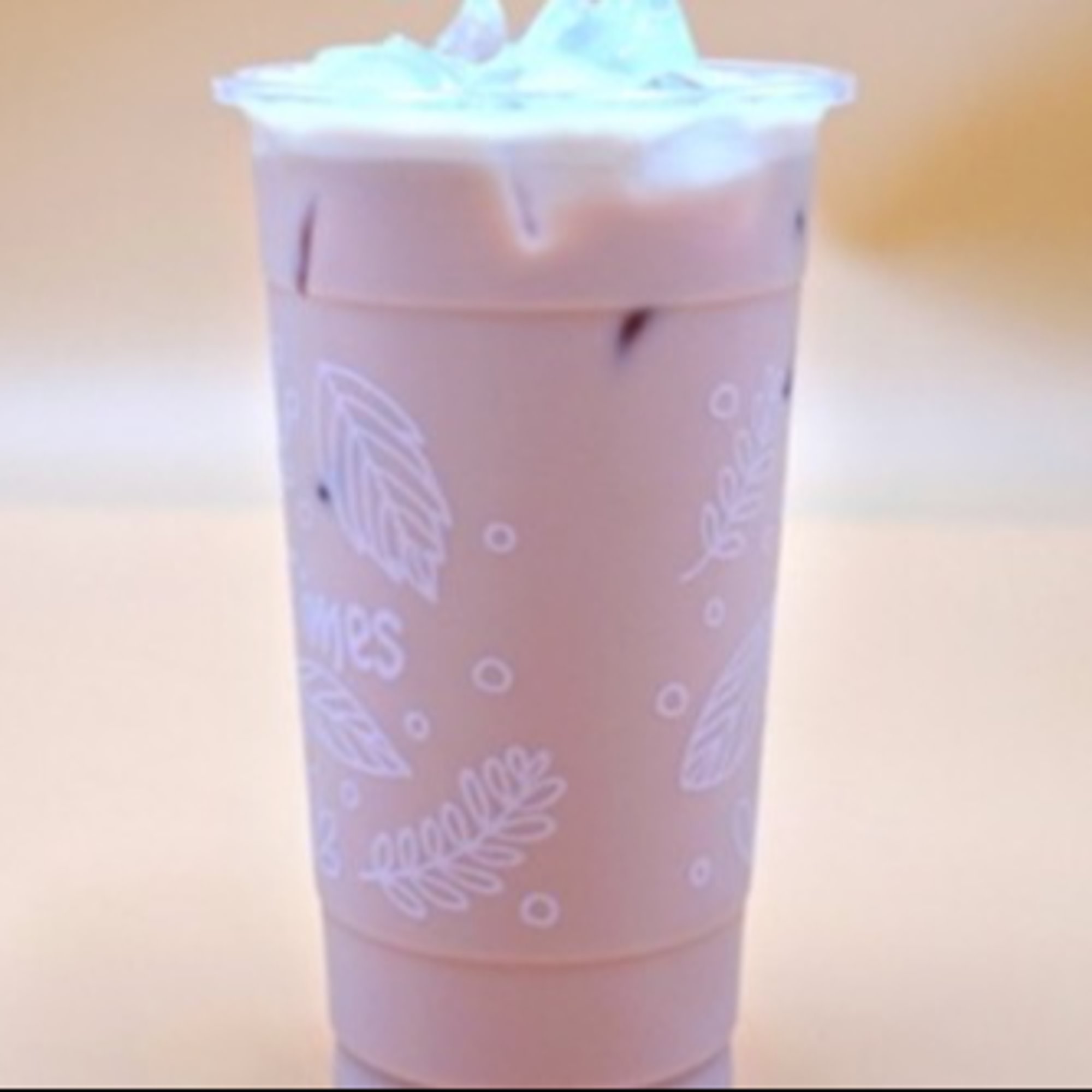 Strawberry Milk Tea 草莓奶茶