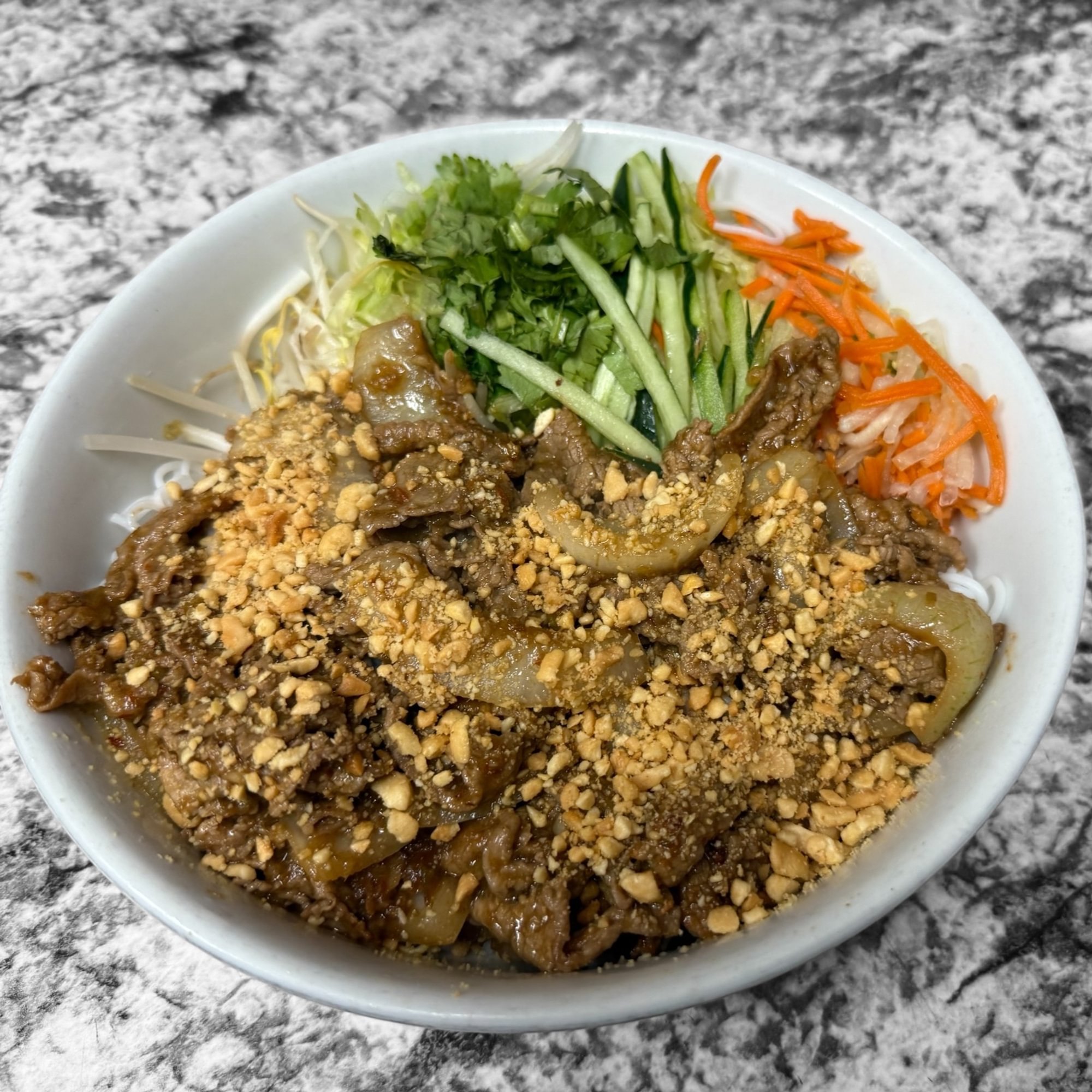 S1 - Bún Bò Xào Xả Ớt - Beef