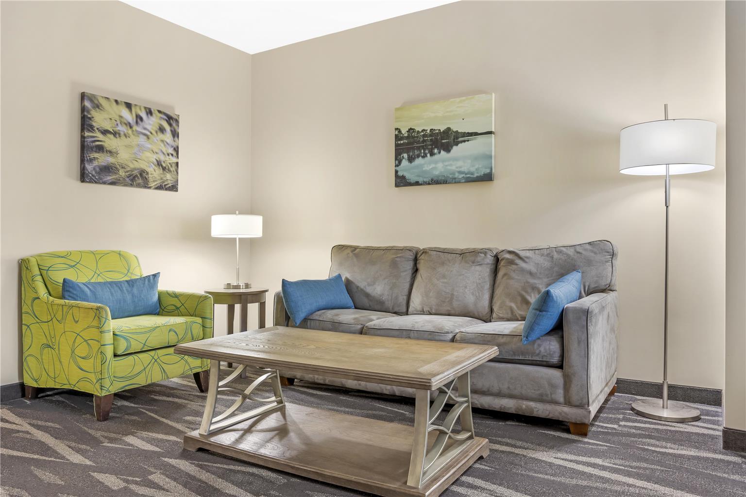 Best Western Plus Centralia Hotel & Suites Image